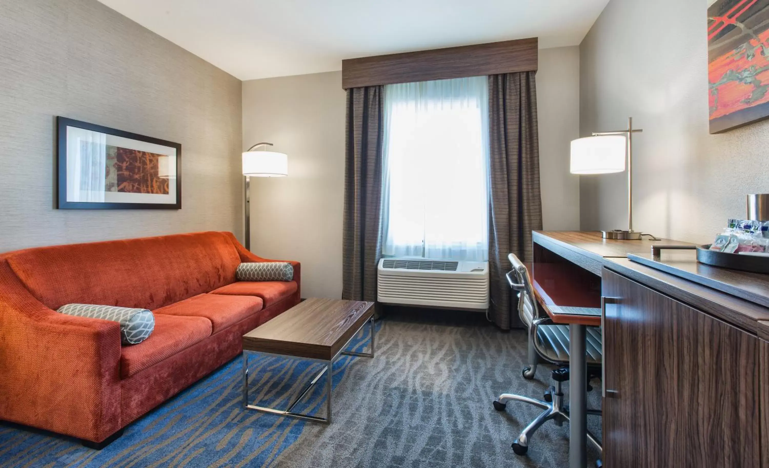 Photo of the whole room, Seating Area in Holiday Inn Express Redwood City Central, an IHG Hotel