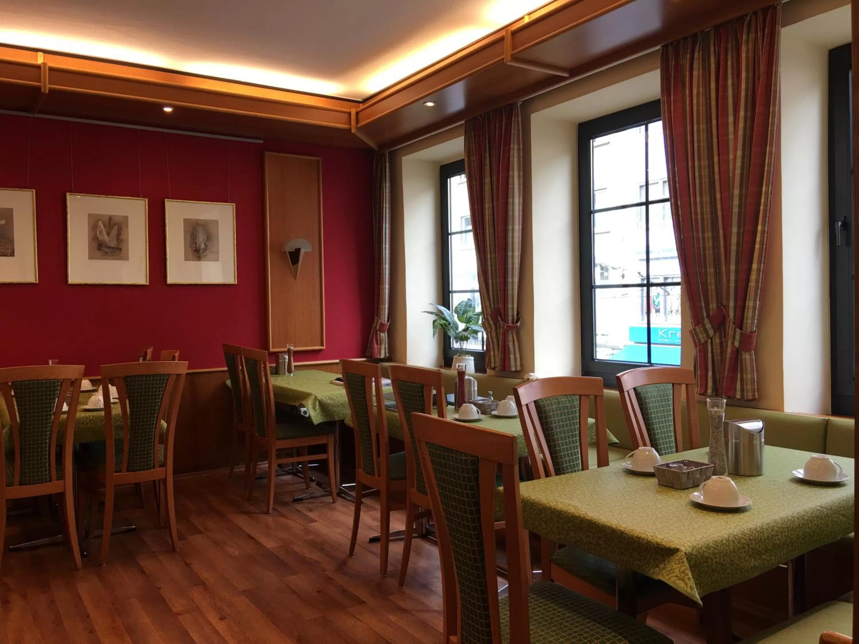 Breakfast, Restaurant/Places to Eat in Zum Winzermännle