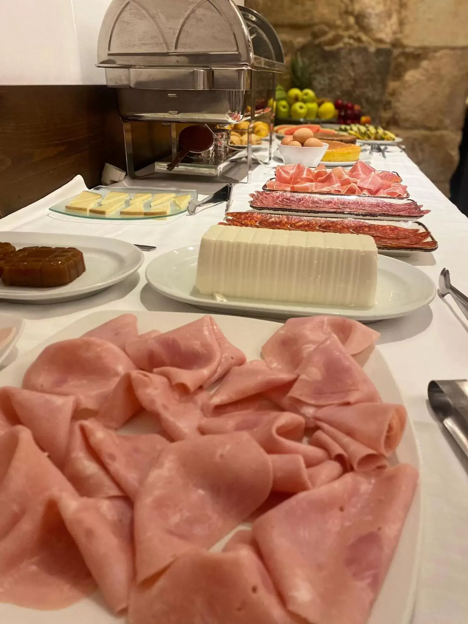 Buffet breakfast in Hotel Rua Salamanca