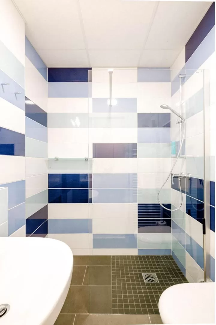 Bathroom in Hotel am Zoo