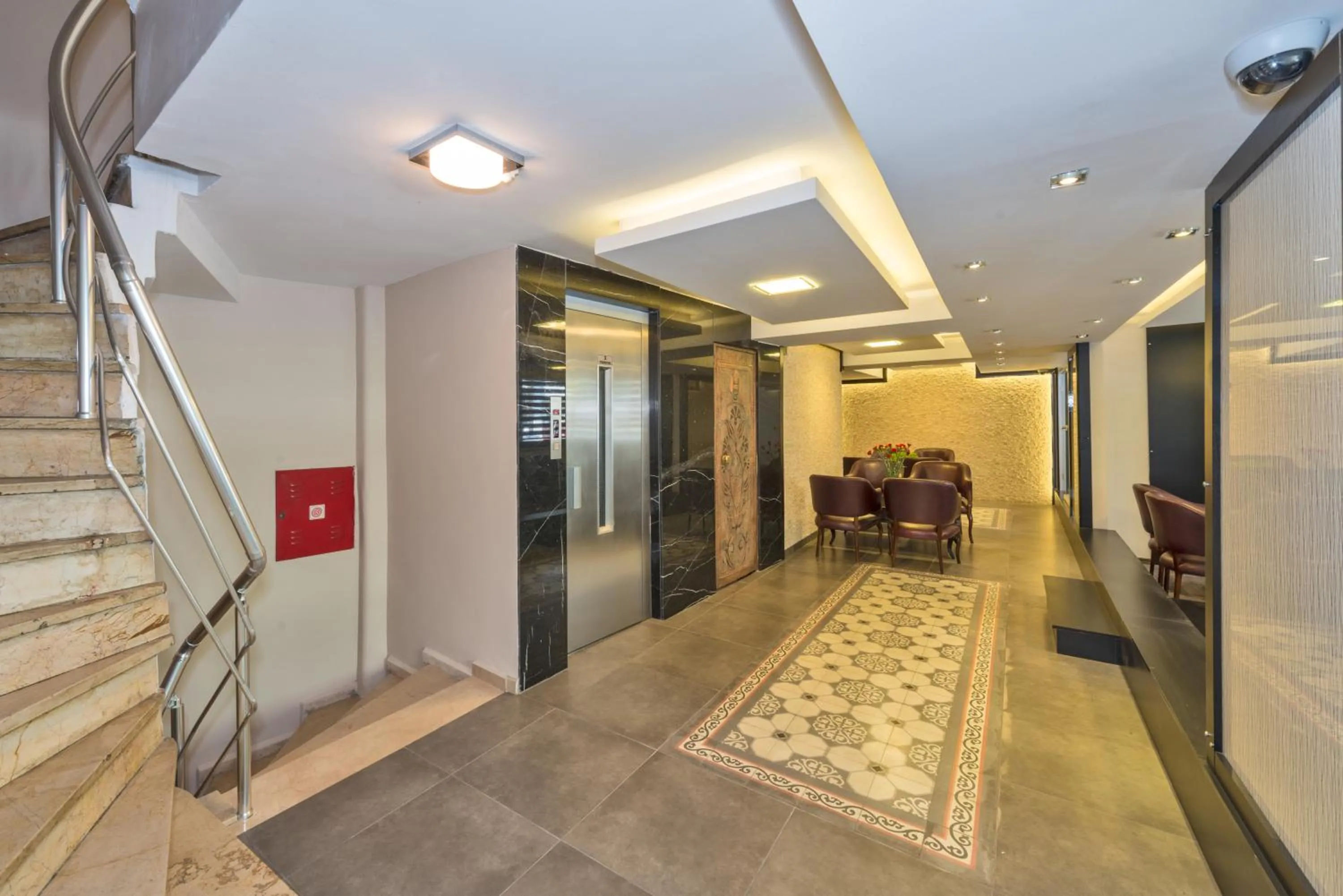 Lobby or reception in Erbazlar Hotel