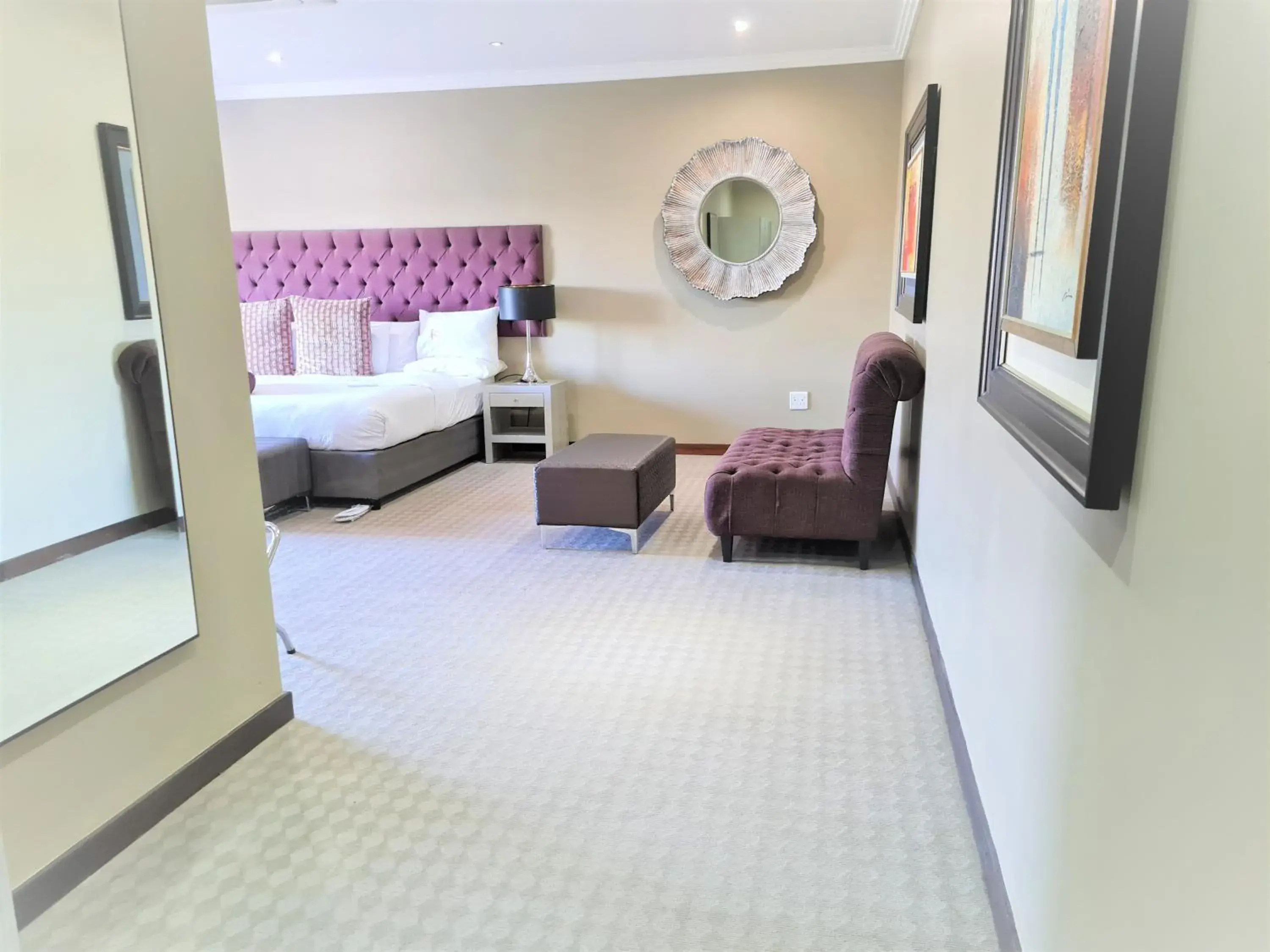 Bedroom, Seating Area in St Andrews Hotel and Spa