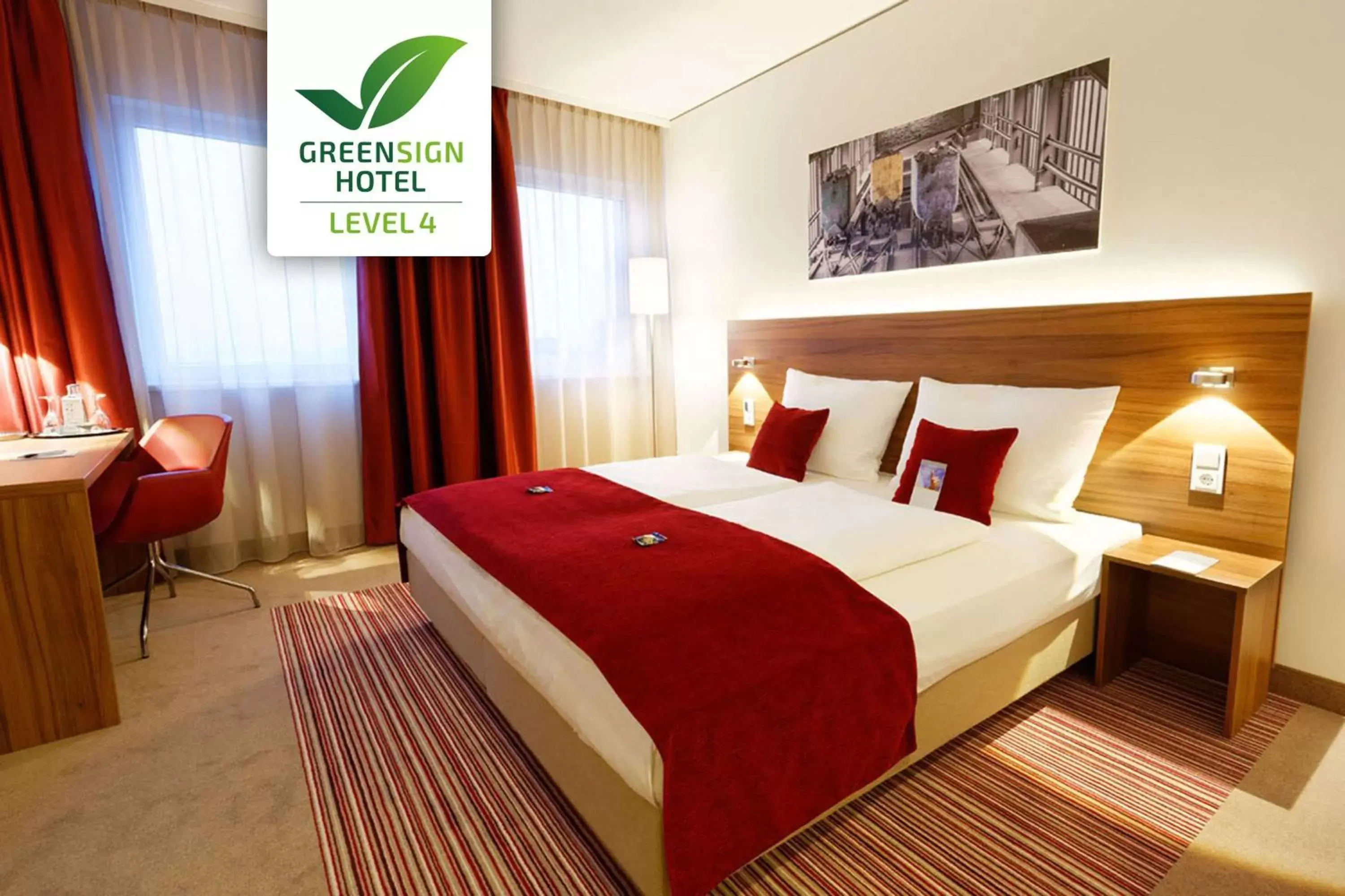 Bedroom, Bed in GHOTEL hotel & living Essen