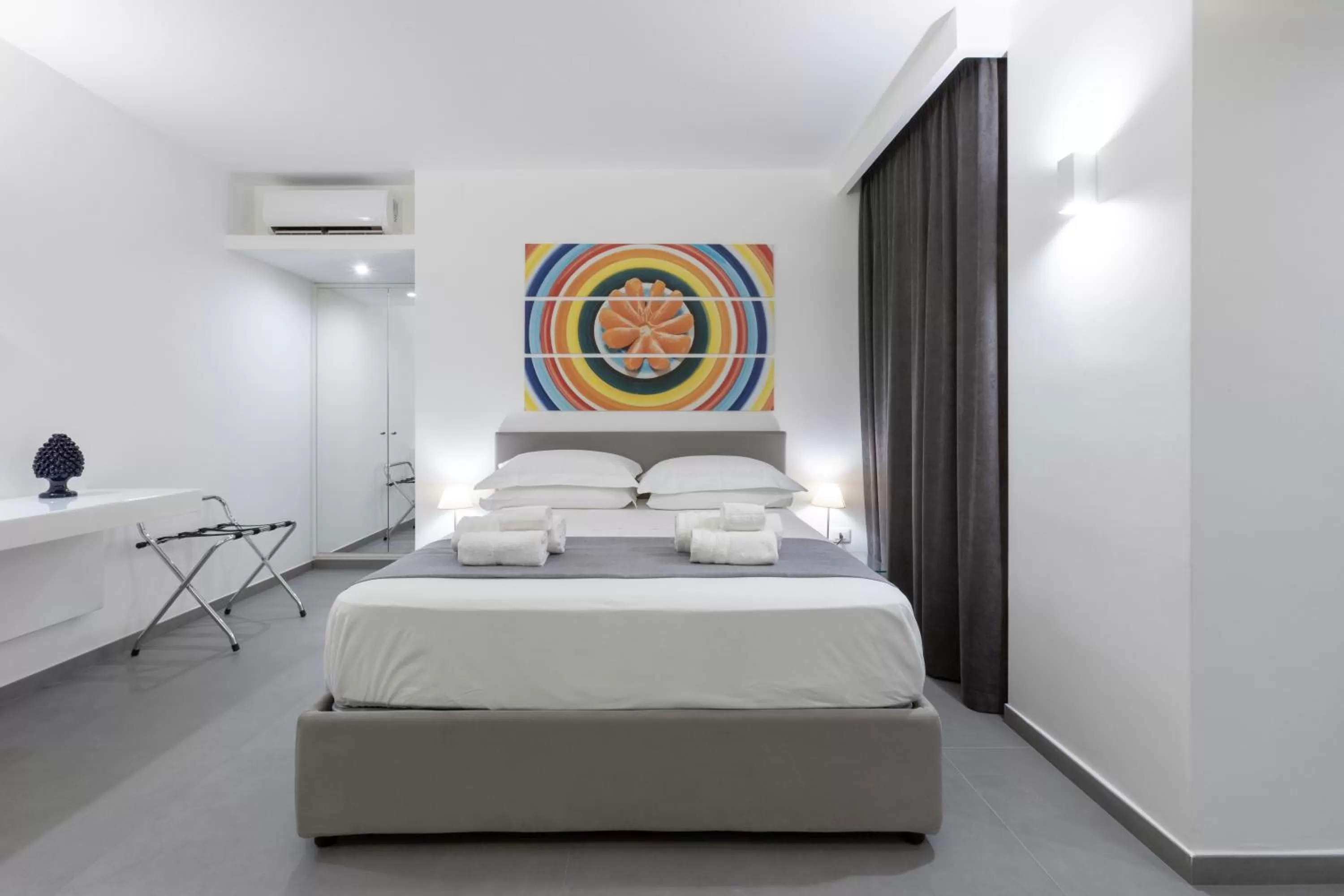 Bed in Suite Palermo Apartment