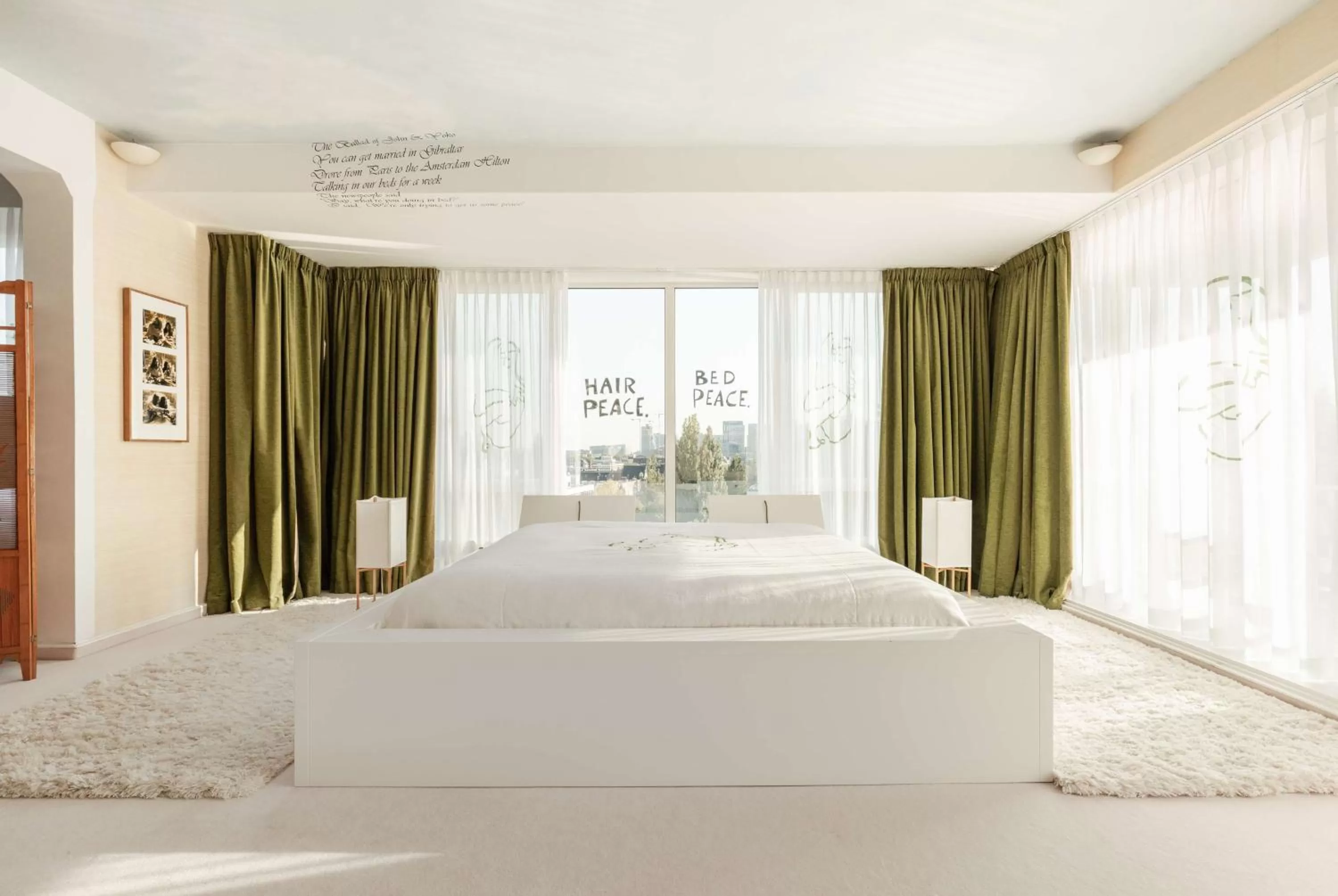 Bed in Hilton Amsterdam