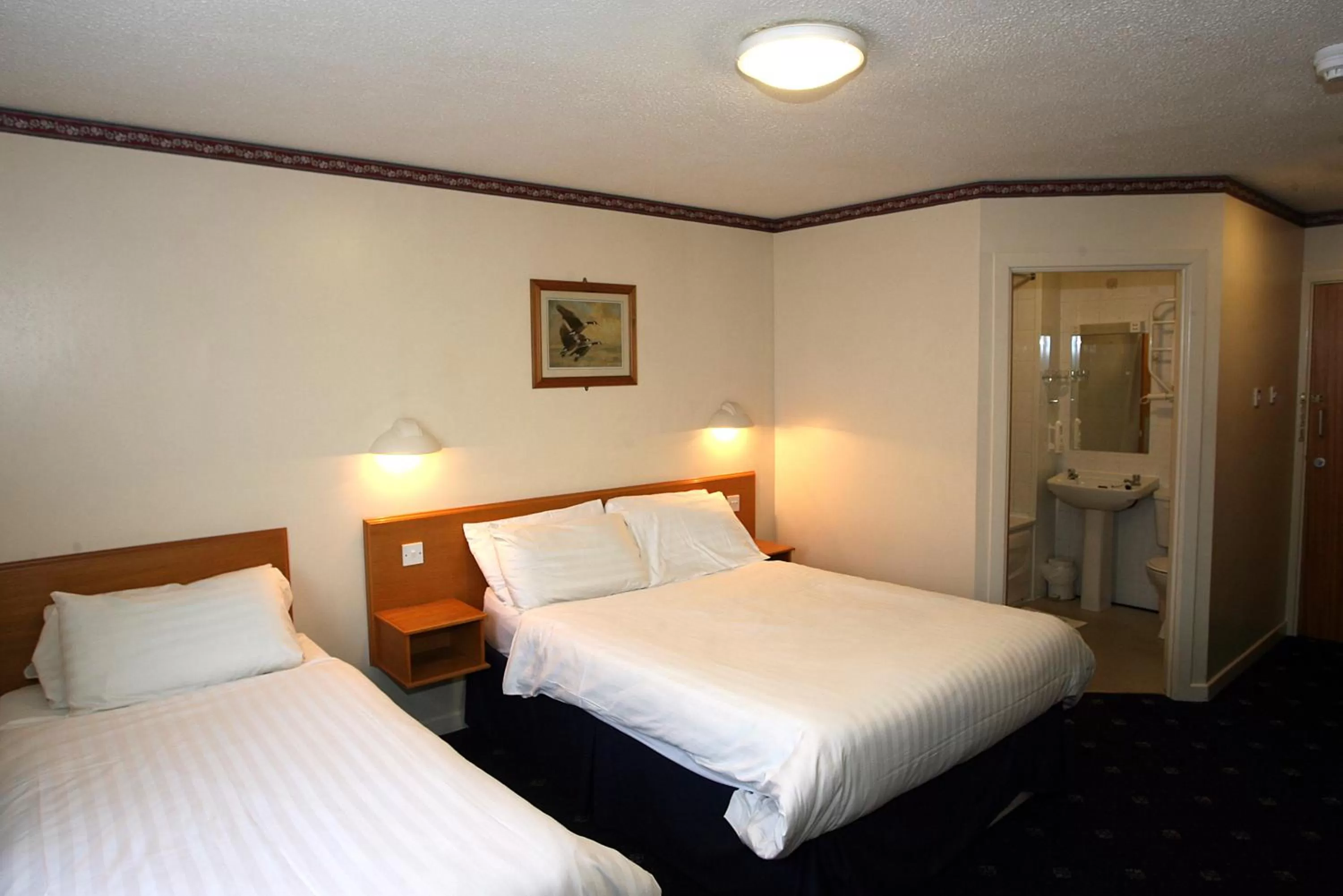 Twin Room in Cohannon Inn