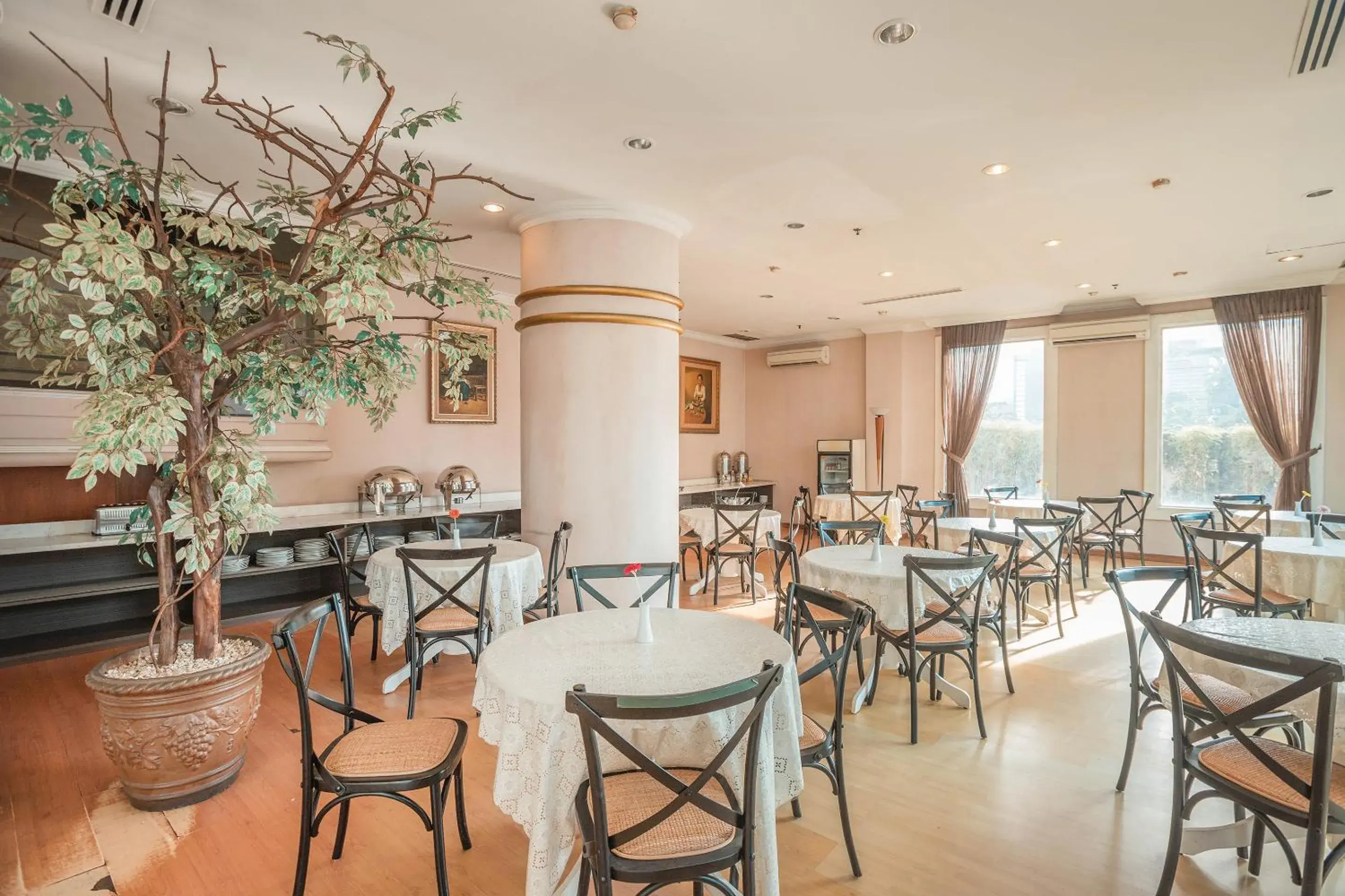 Restaurant/places to eat in Hotel Bulevar Tanjung Duren Jakarta Restaurant/places to eat in Hotel Bulevar Tanjung Duren Jakarta