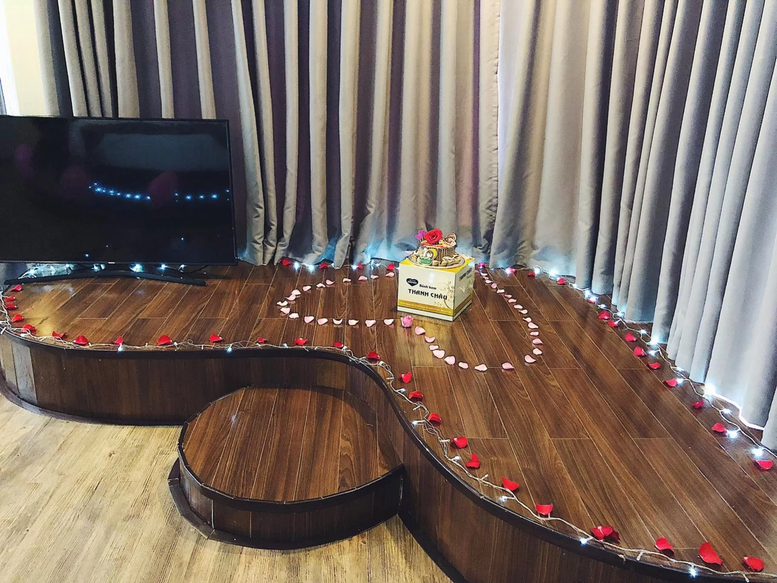 Bedroom in New Sun Hotel