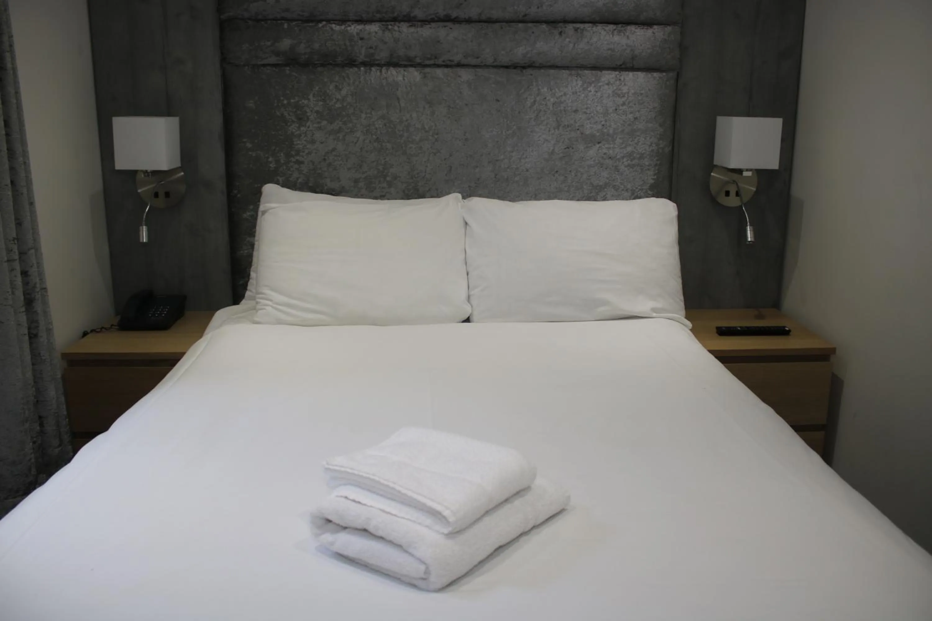 Bed in Brunswick Merchant City Hotel