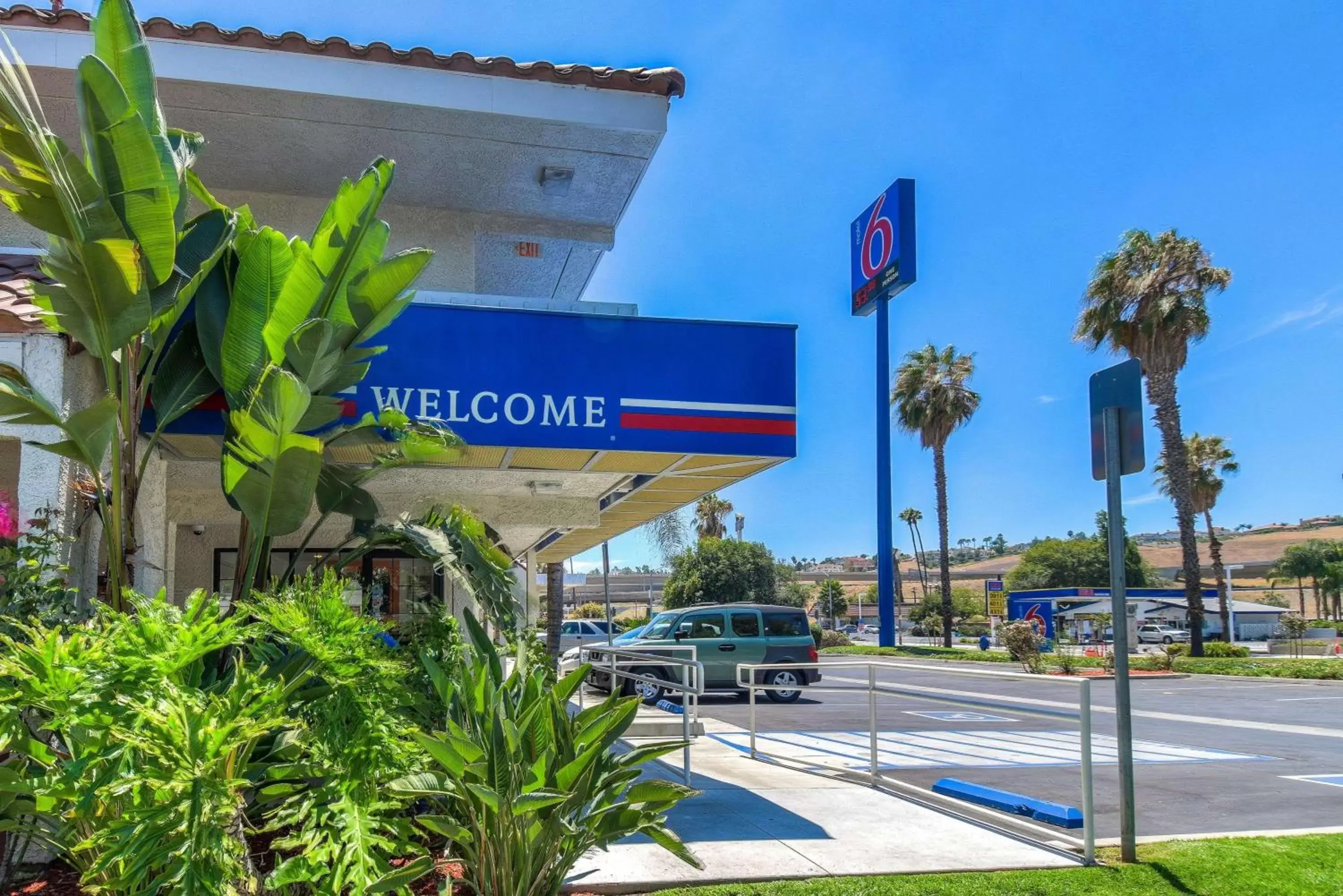 Property building in Motel 6-Pomona, CA - Los Angeles