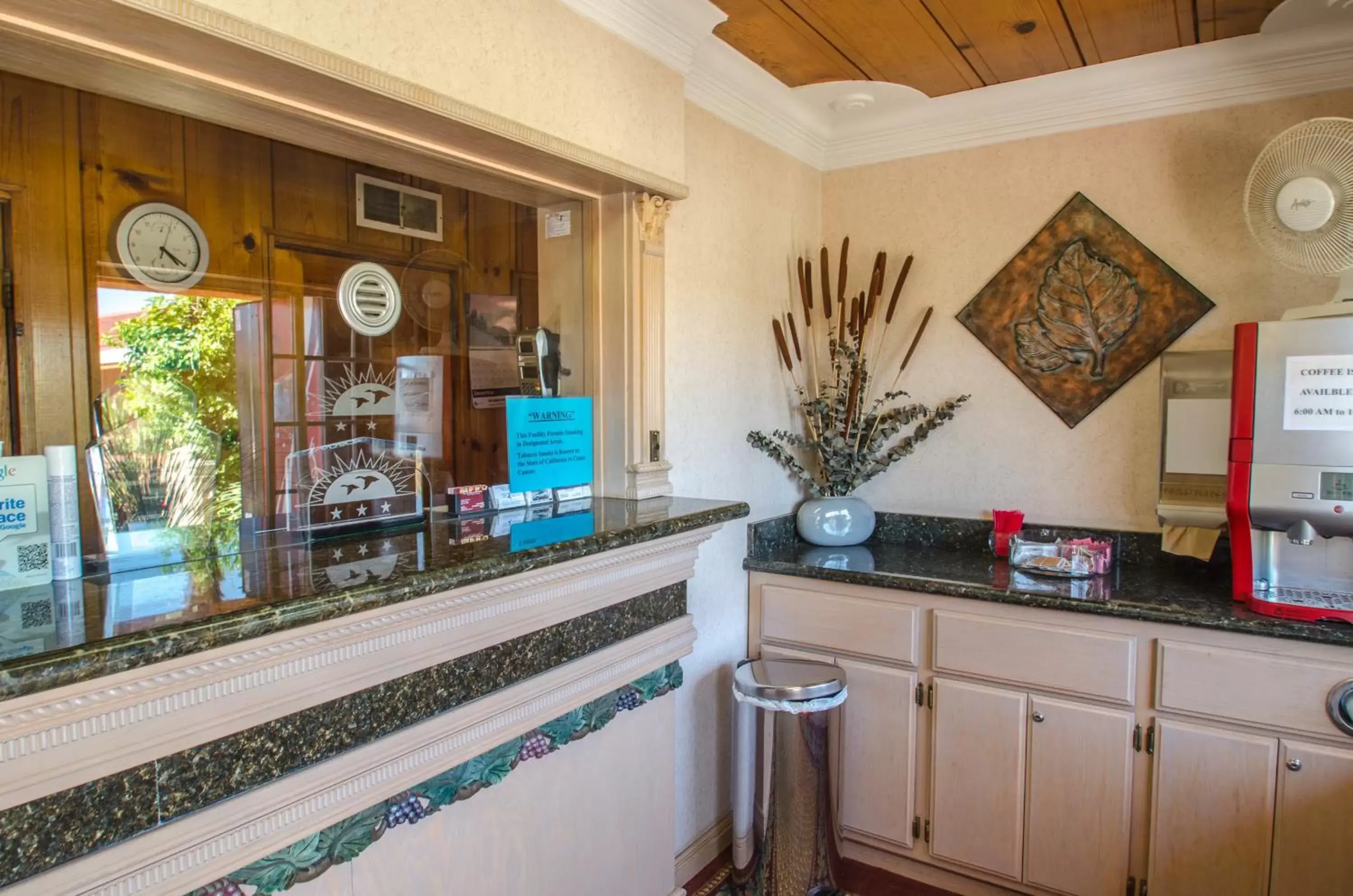 Lobby or reception in Economy Inn Los Banos Lobby or reception in Economy Inn Los Banos