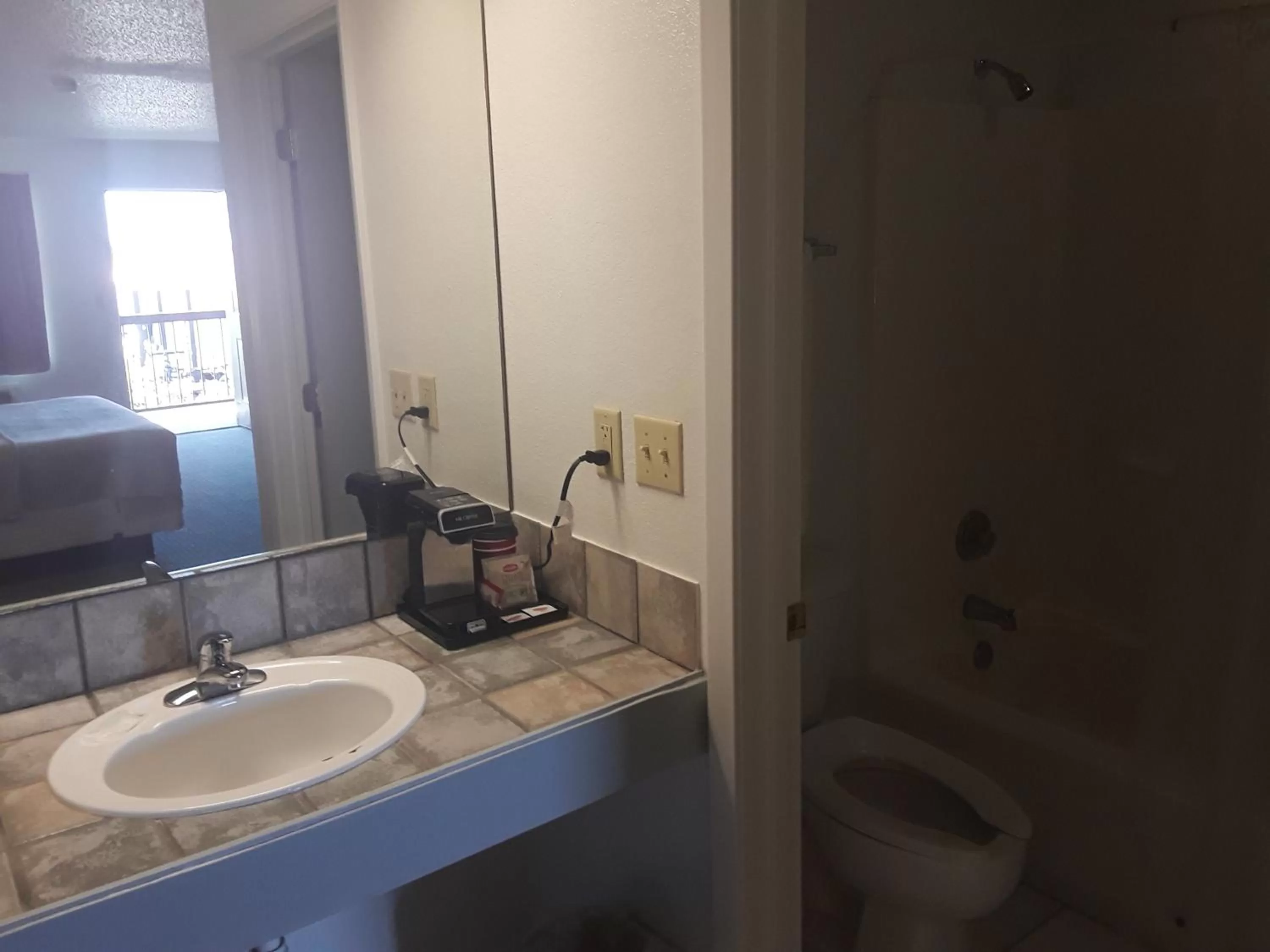 Bathroom in Italy Inn