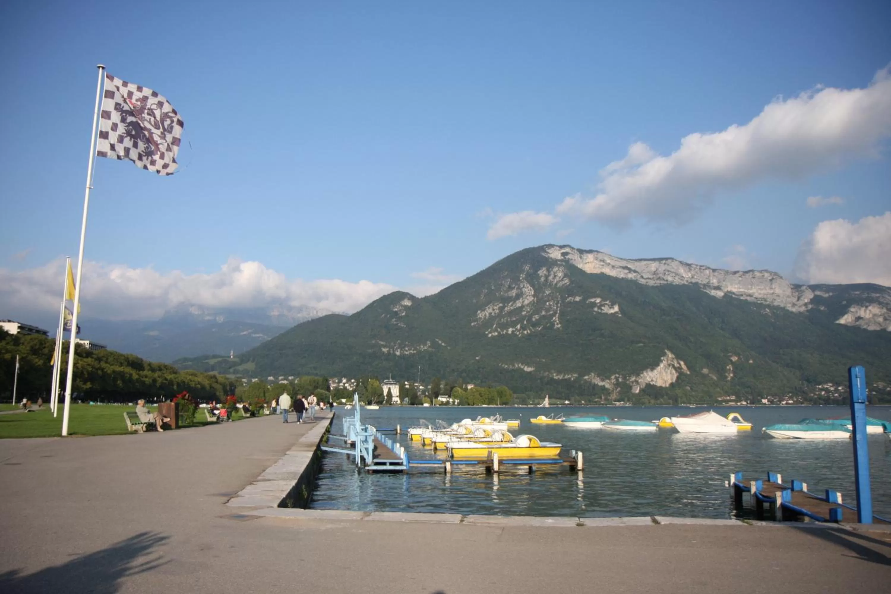 Neighbourhood in Novotel Annecy Centre