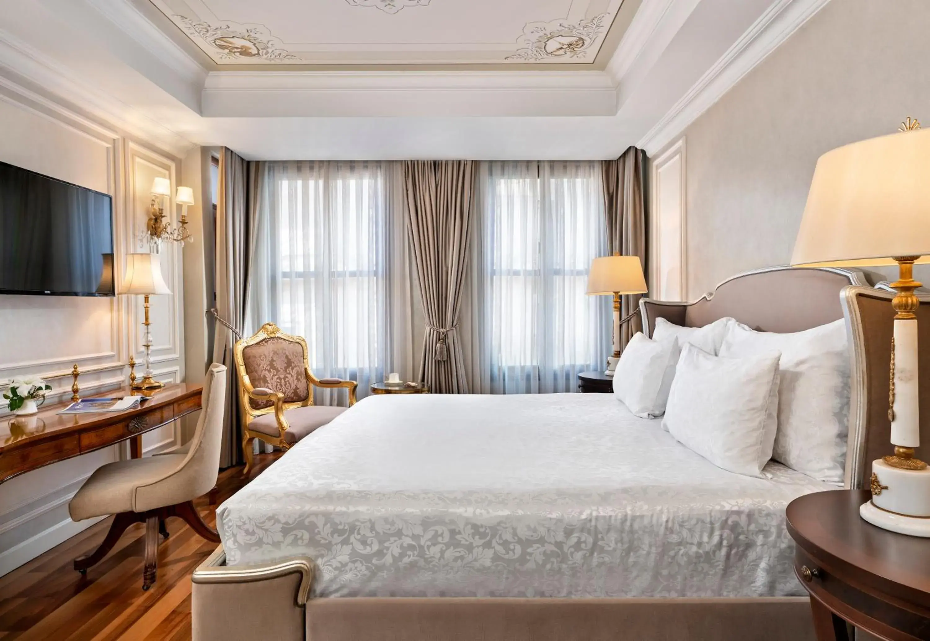Bedroom, Bed in Rixos Pera Istanbul