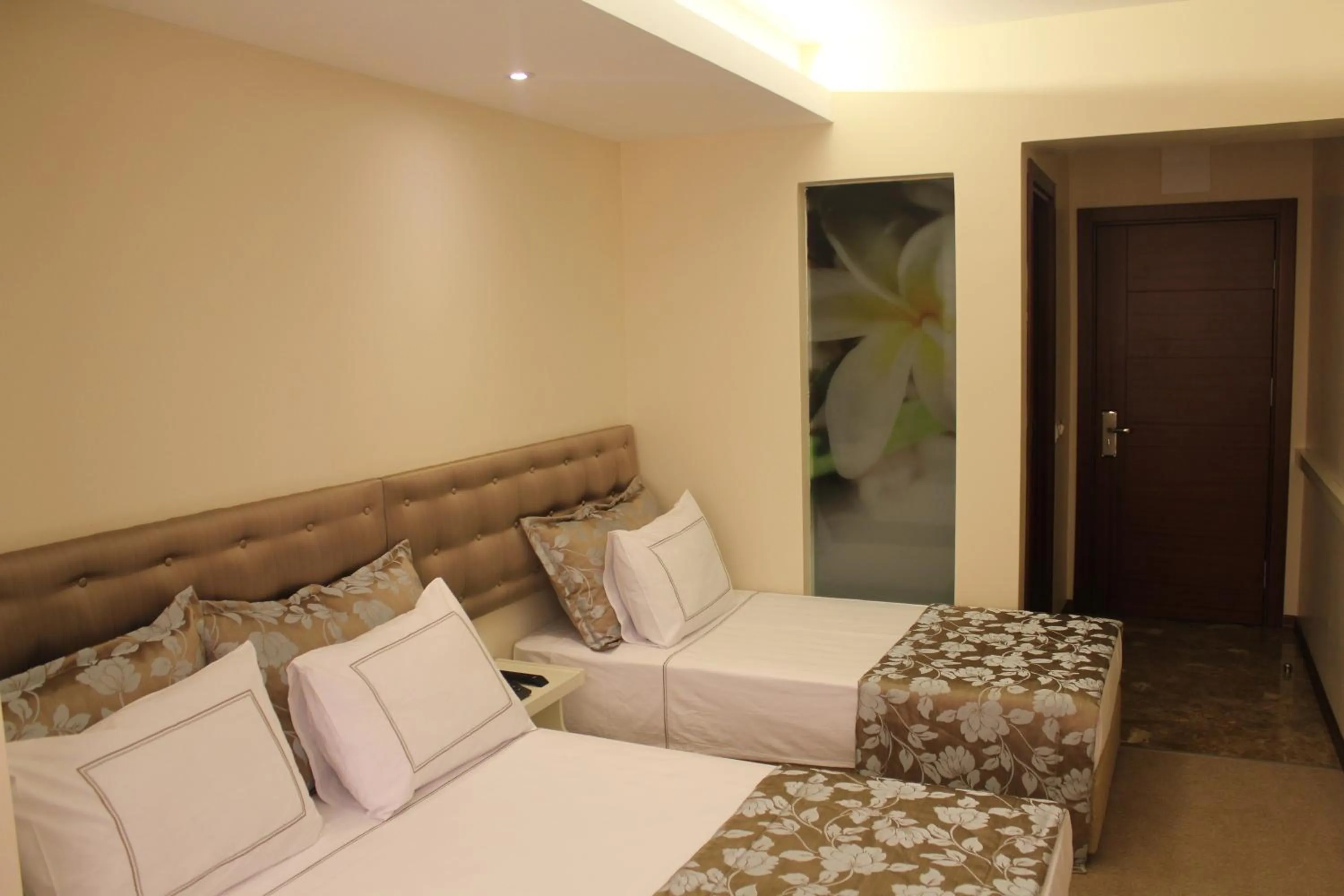 Bed in Grand Washington Hotel