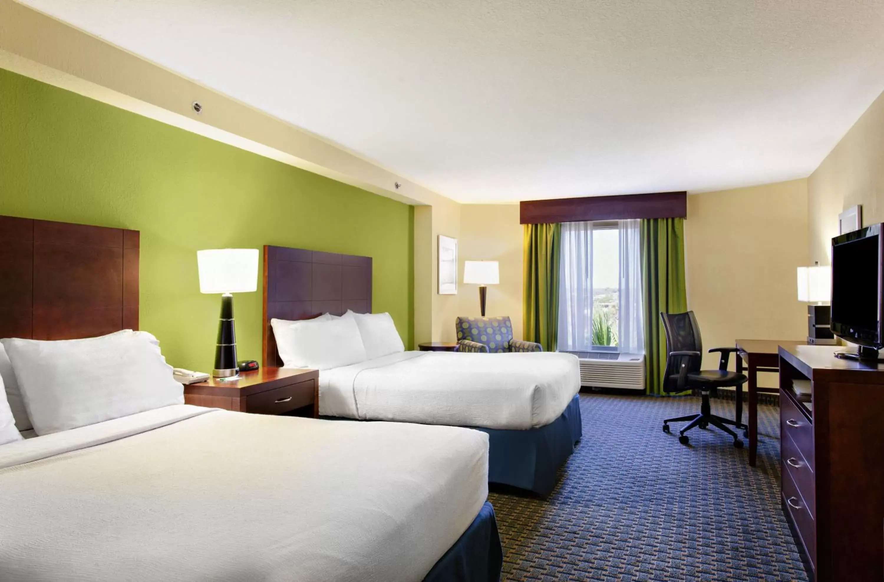 Photo of the whole room in Holiday Inn Hotel & Suites Daytona Beach On The Ocean, an IHG Hotel