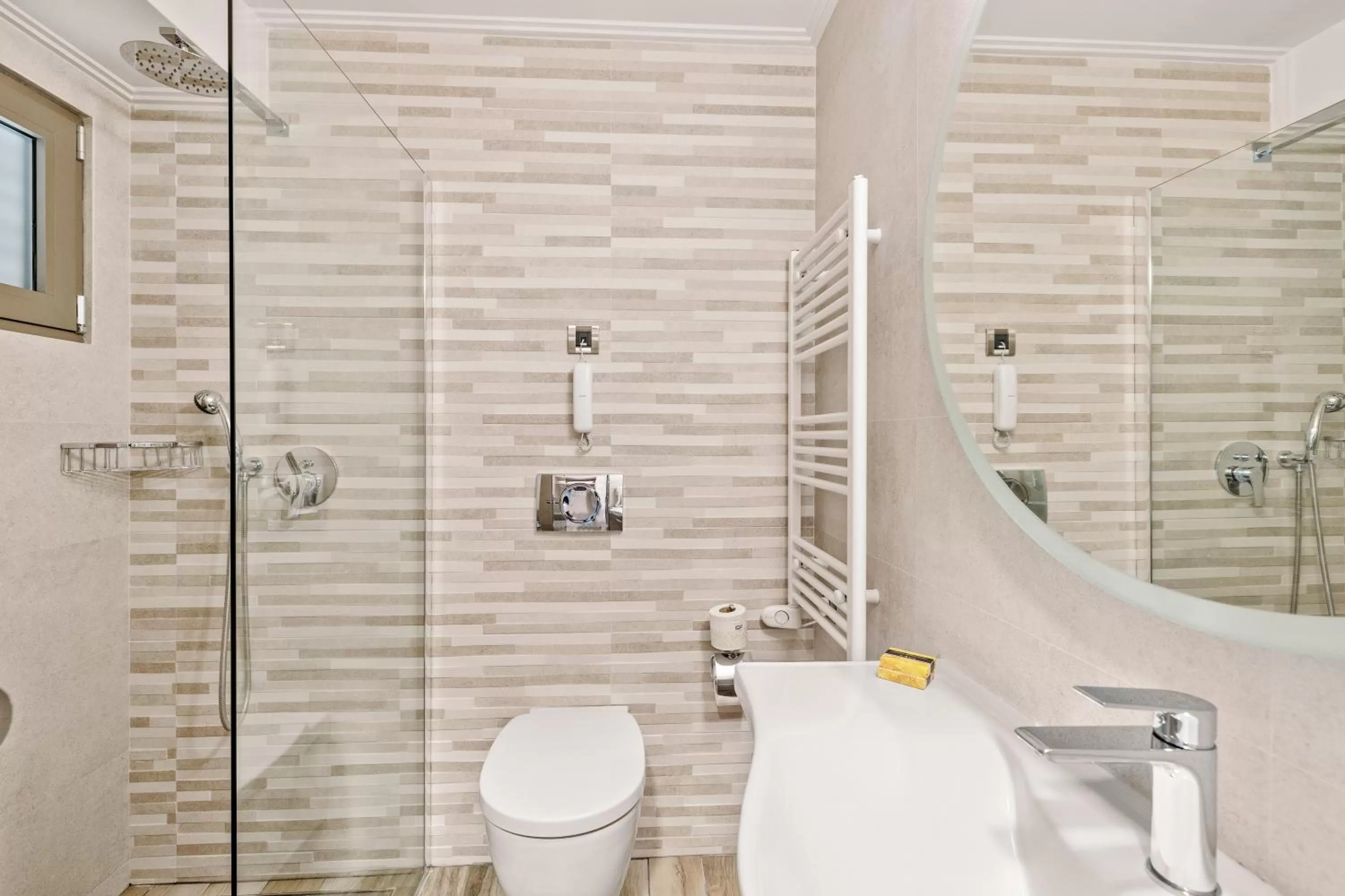 Bathroom in Akti Taygetos - Conference Resort