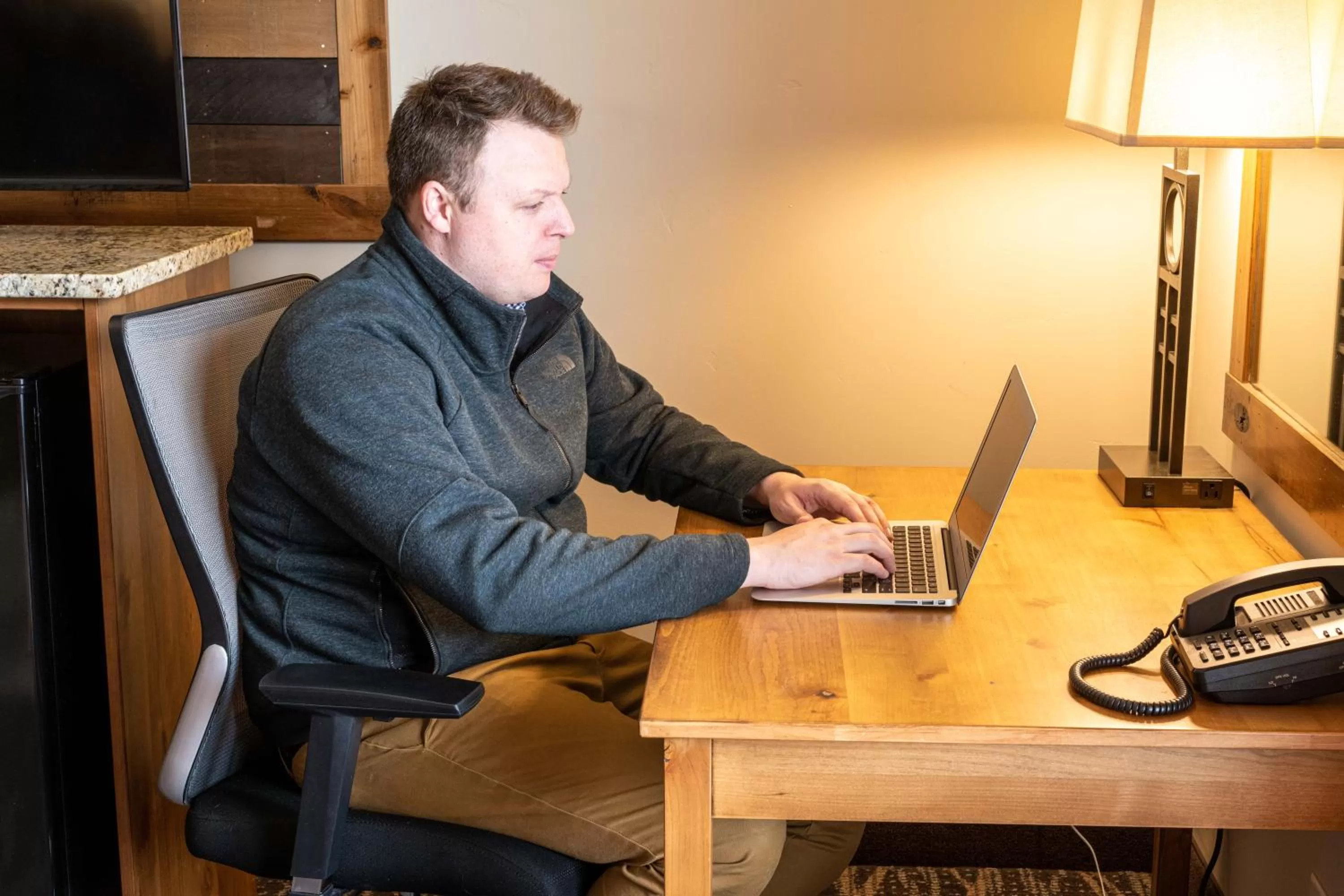 Seating area in Sawtelle Mountain Resort