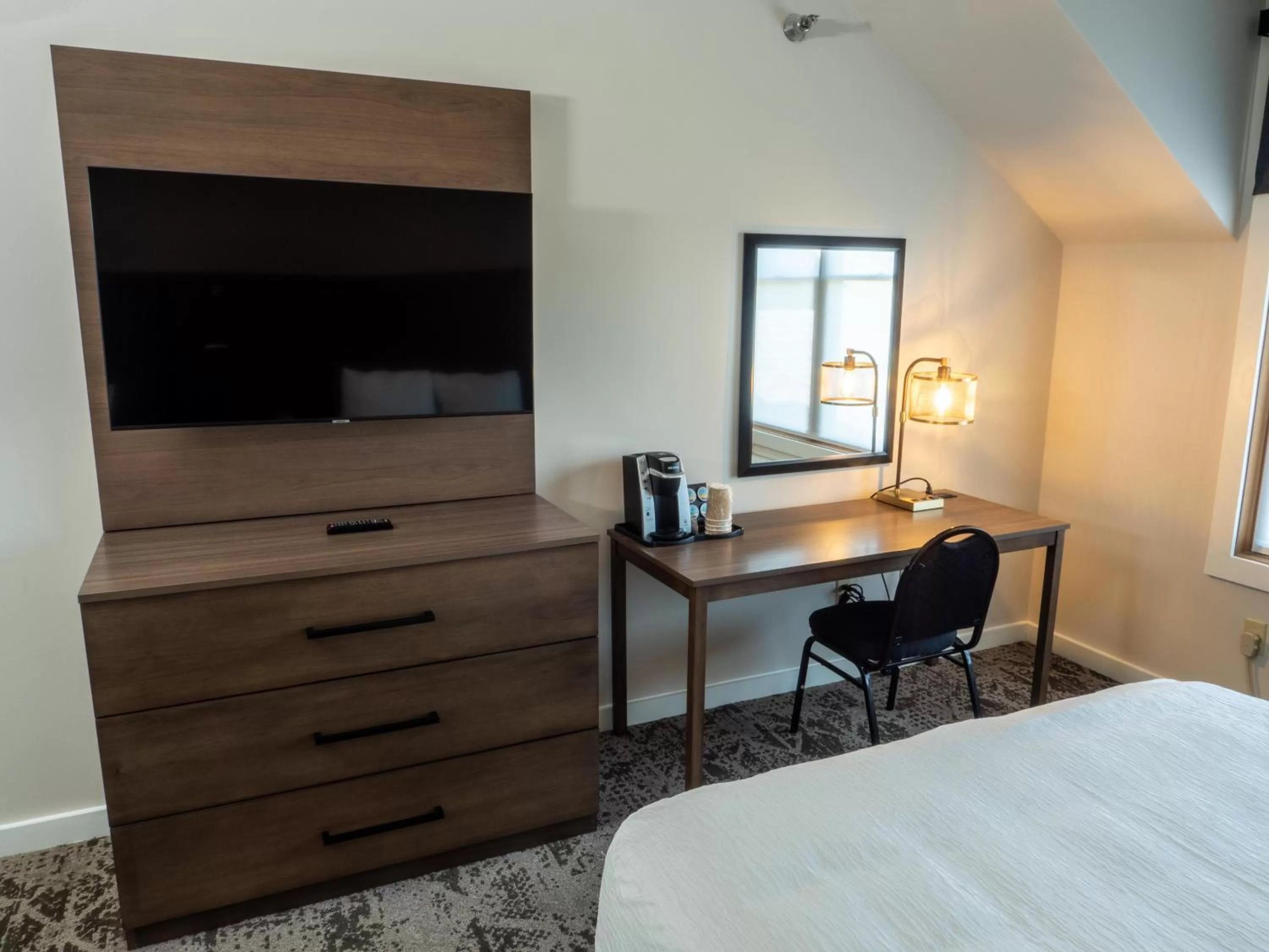 TV and multimedia, TV/Entertainment Center in Grand Superior Lodge