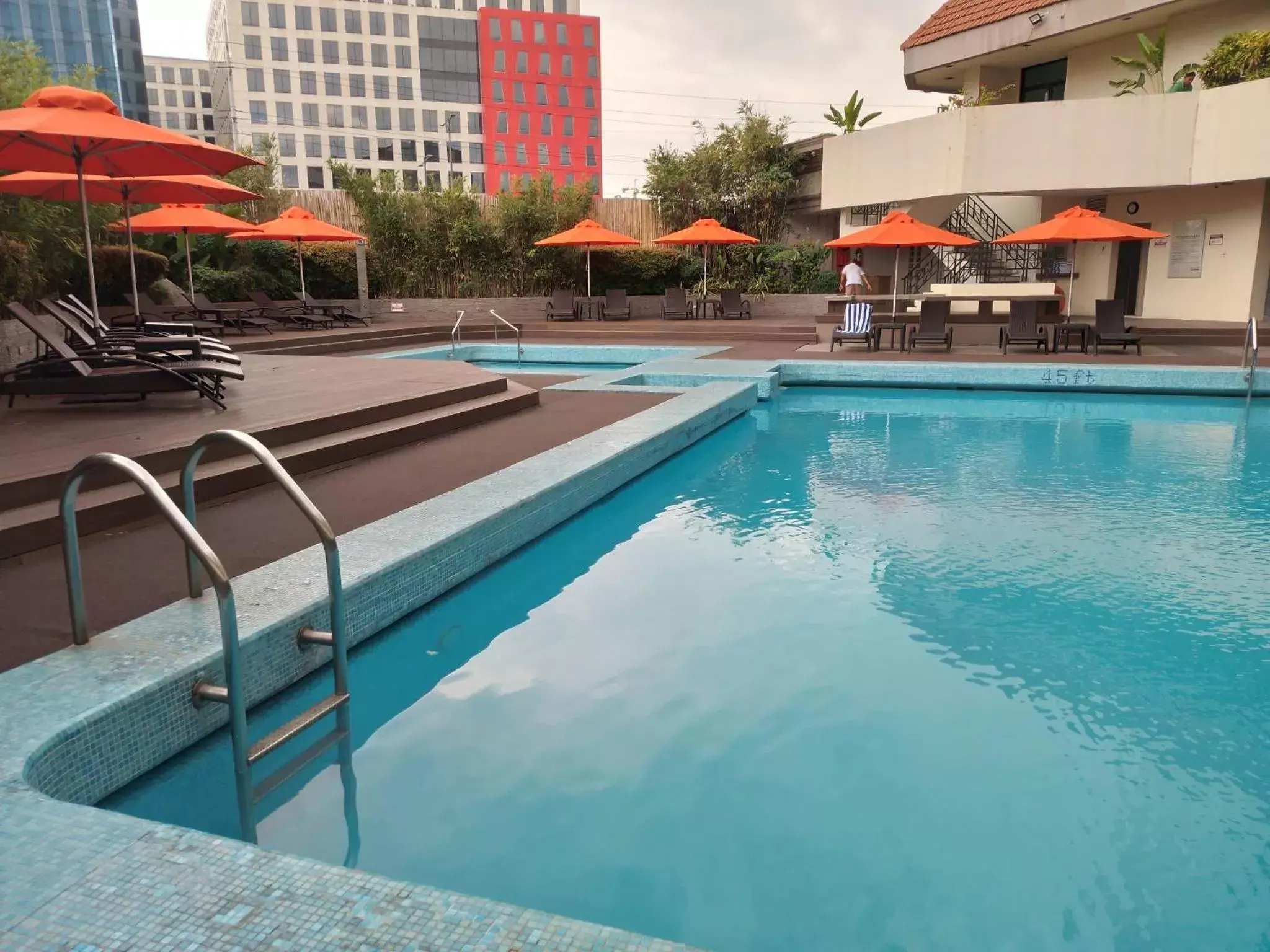 Swimming Pool in The Heritage Hotel Manila