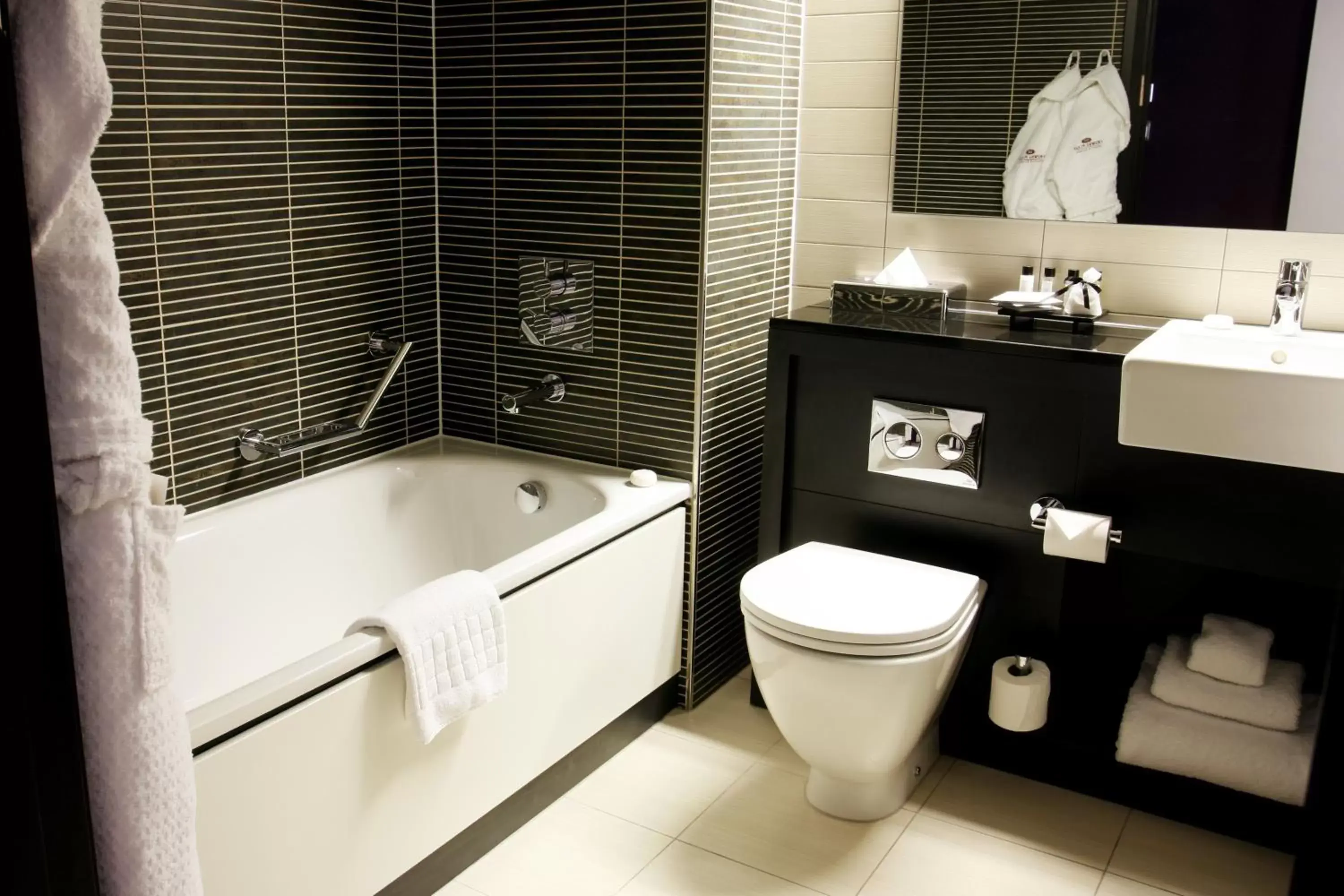 Bathroom in Crowne Plaza Birmingham City, an IHG Hotel