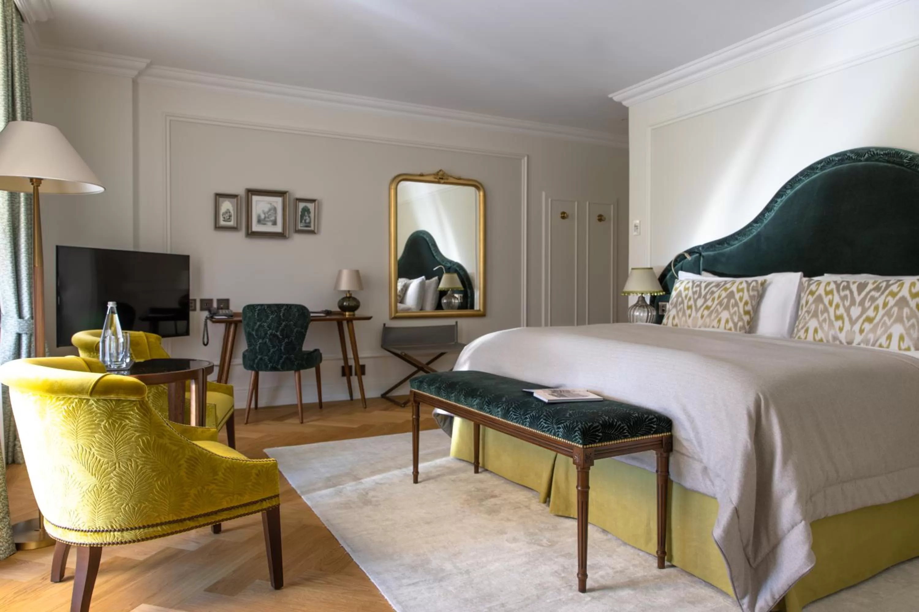 Photo of the whole room, Bed in Victoria Jungfrau Grand Hotel & Spa