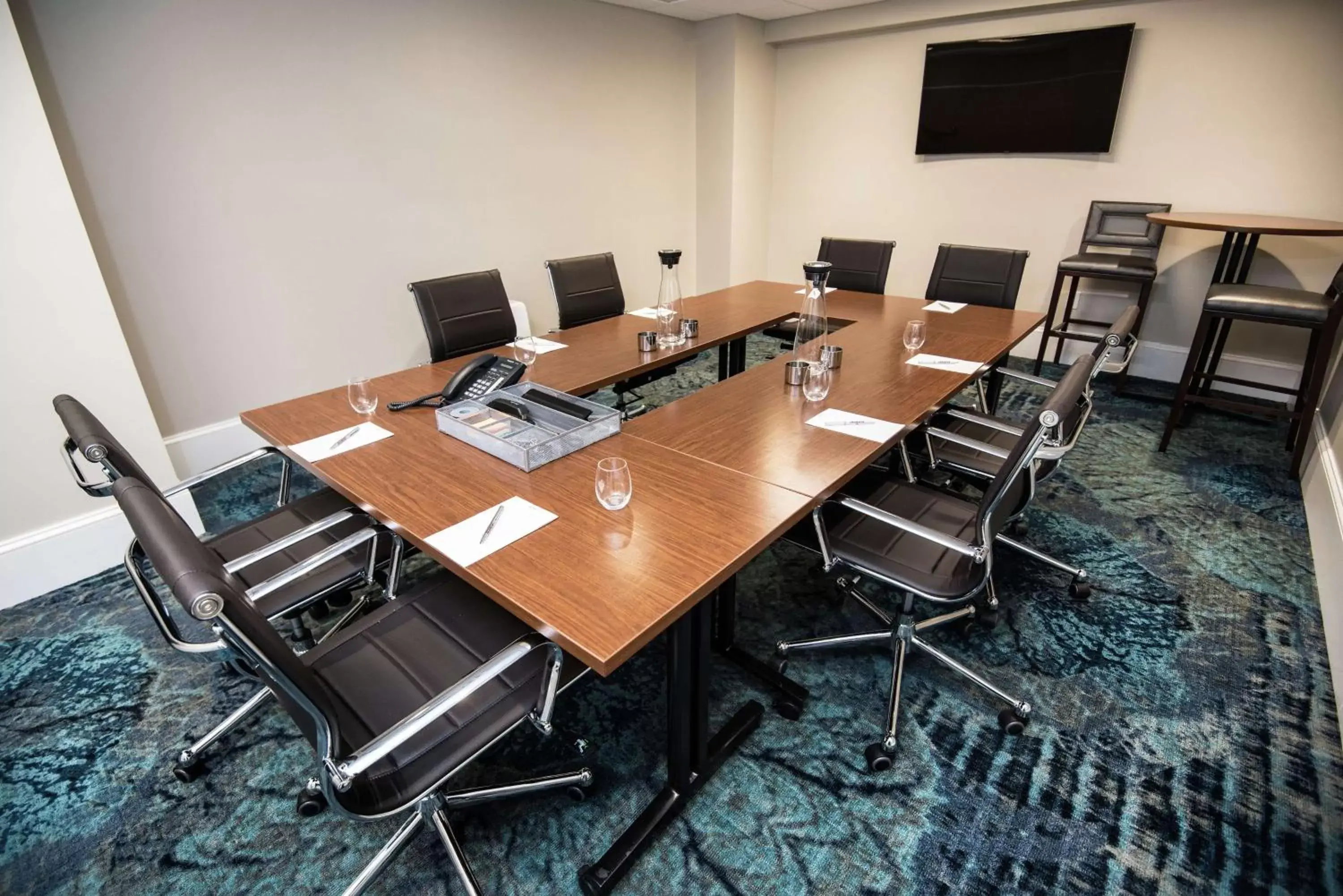 Meeting/conference room in Redmont Hotel Birmingham - Curio Collection by Hilton