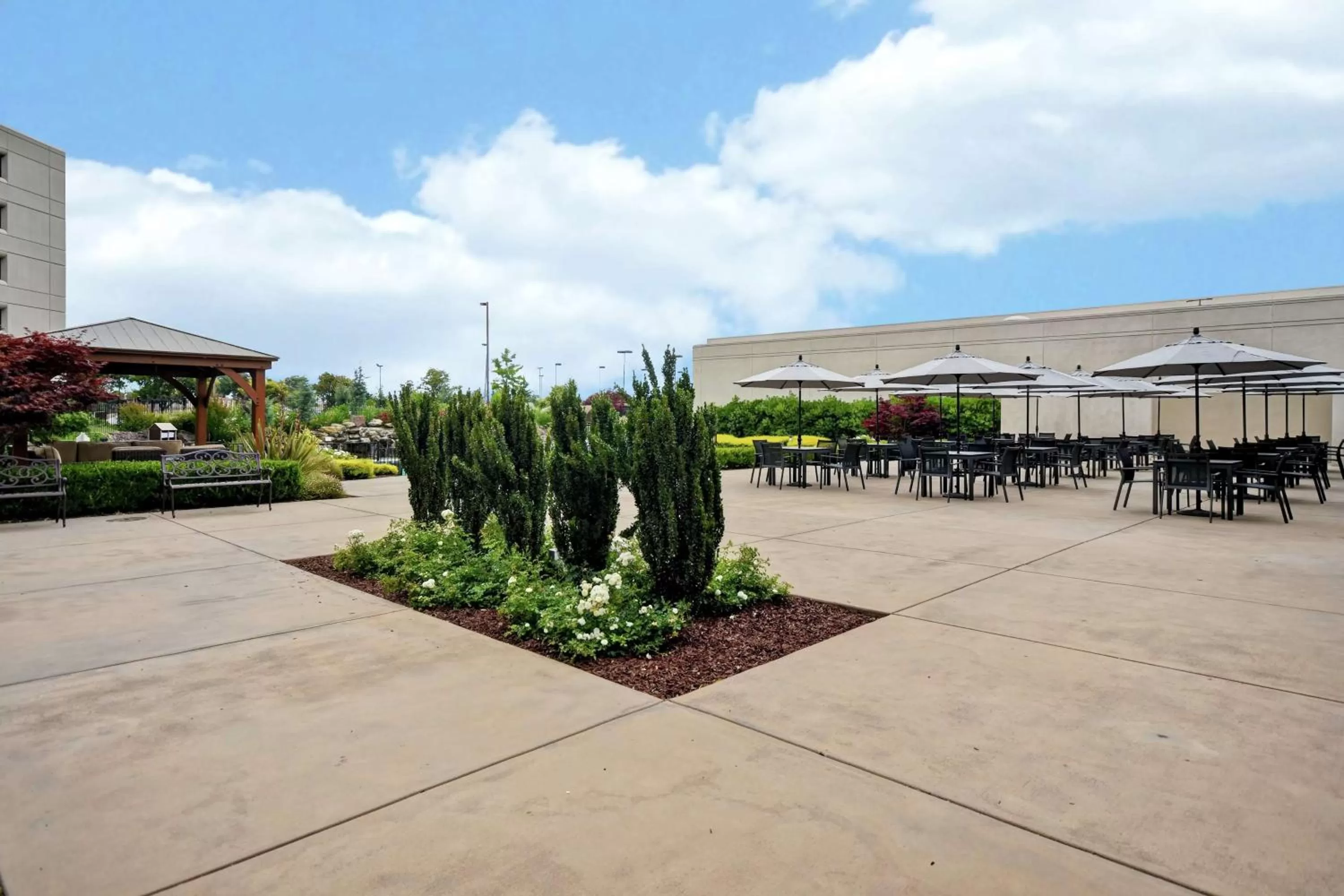 Patio in DoubleTree by Hilton Pleasanton at The Club