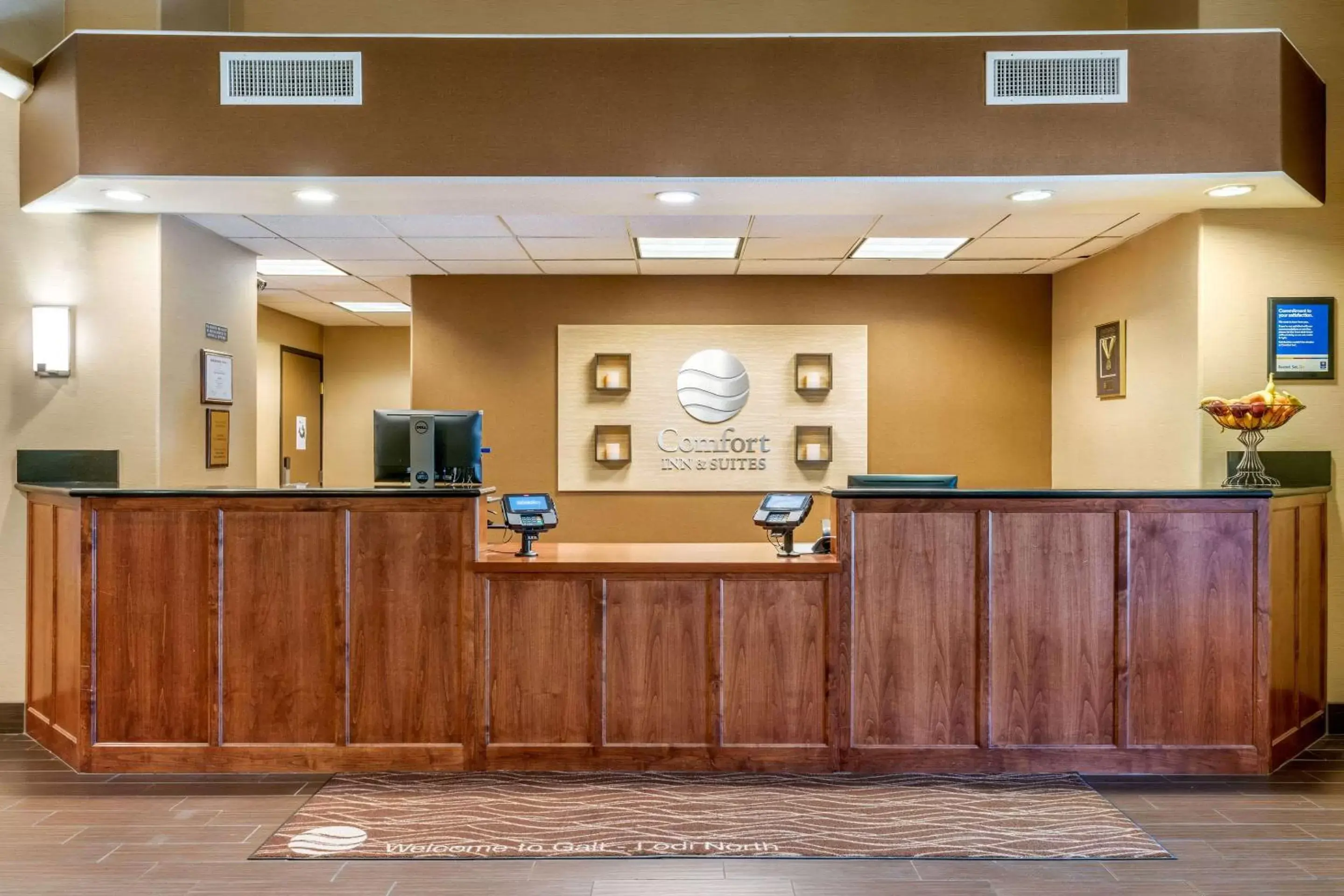 Lobby or reception, Lobby/Reception in Comfort Inn & Suites Galt – Lodi North