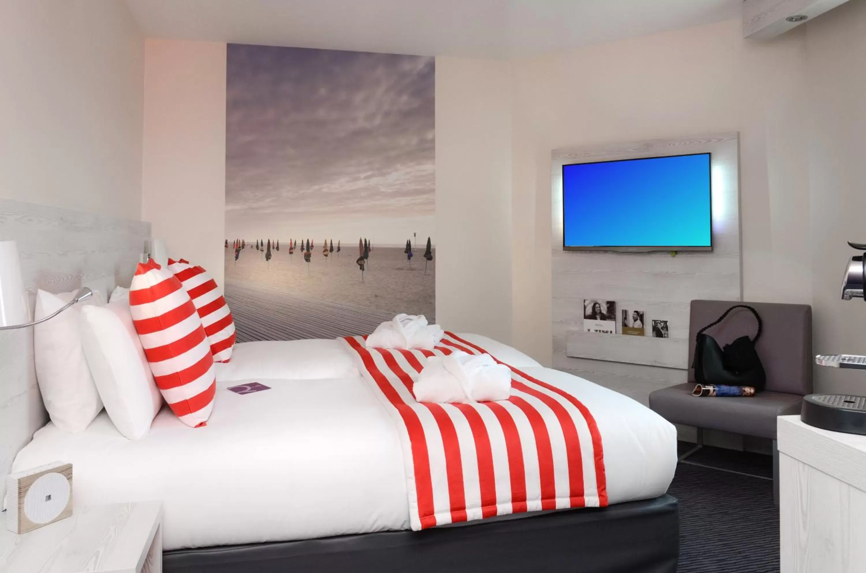 Bed in Mercure Trouville Sur Mer