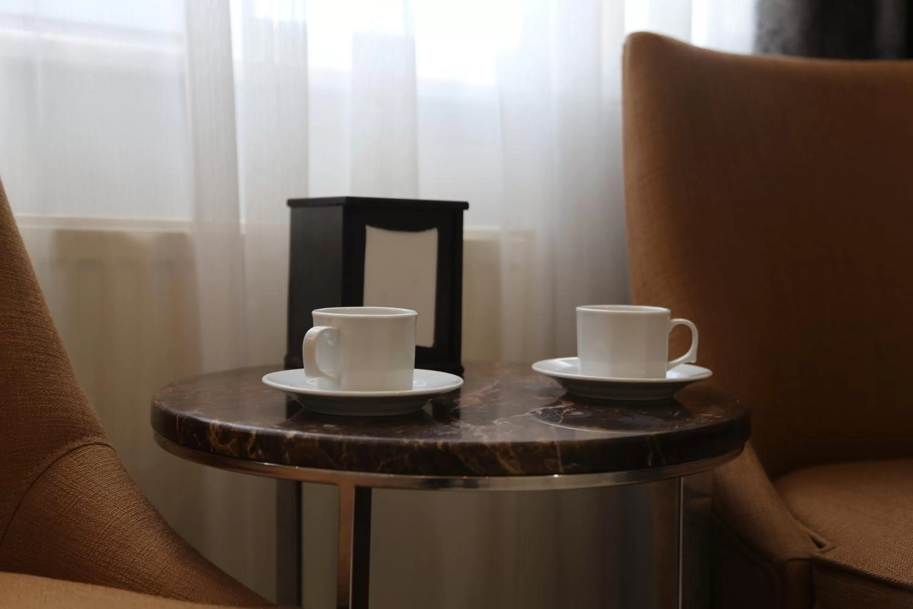 Coffee/tea facilities in Arat Apartments