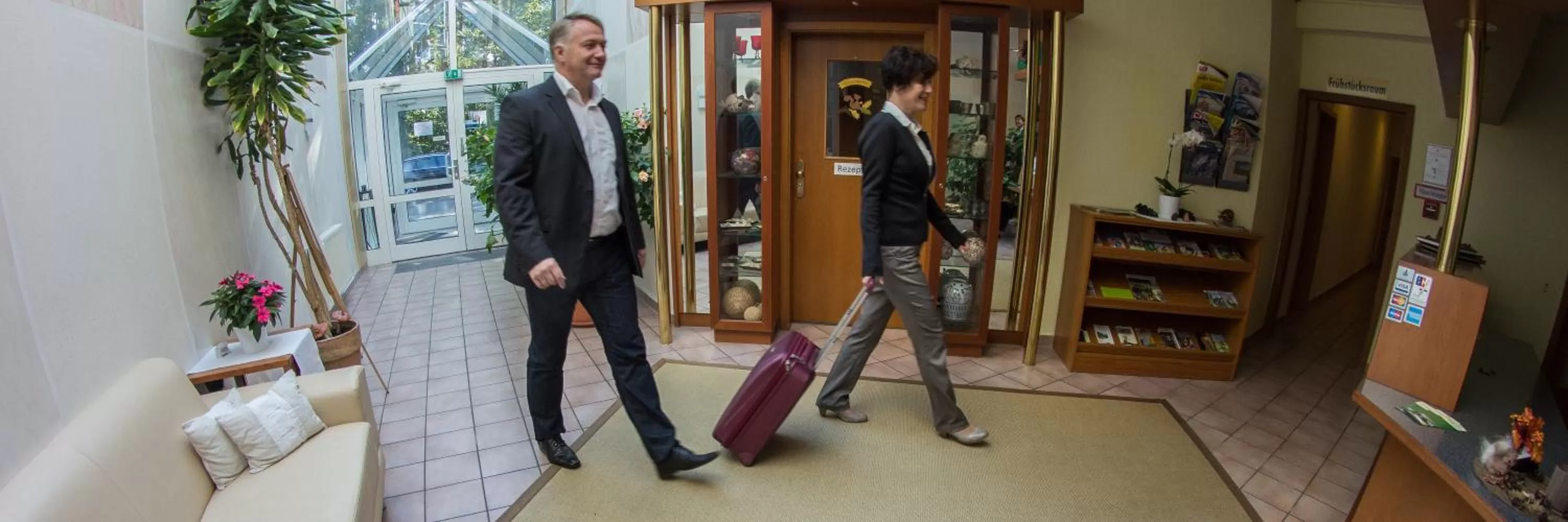 Lobby or reception in Parkhotel Schönewalde