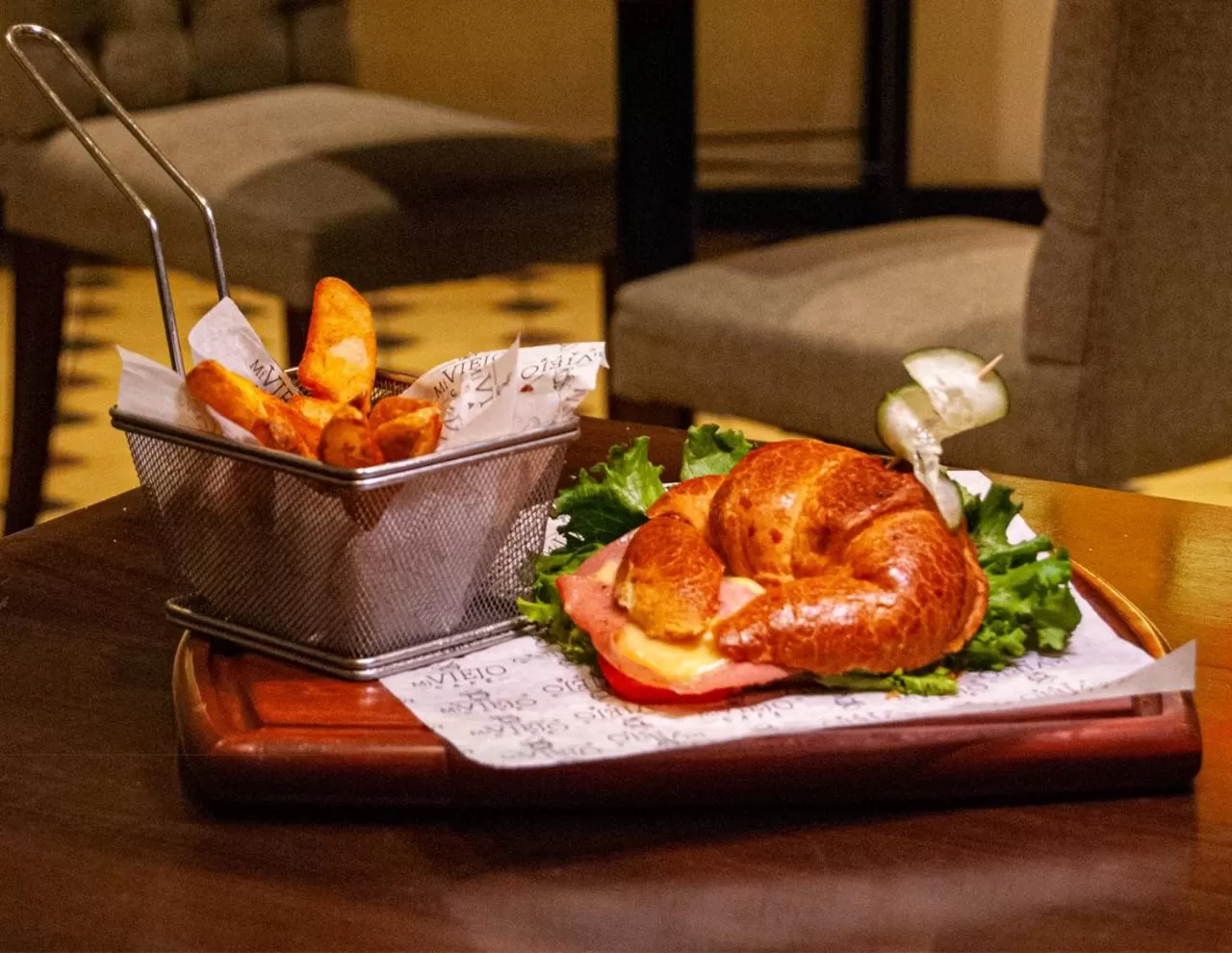 Restaurant/places to eat in Ikonik Hotel Puebla