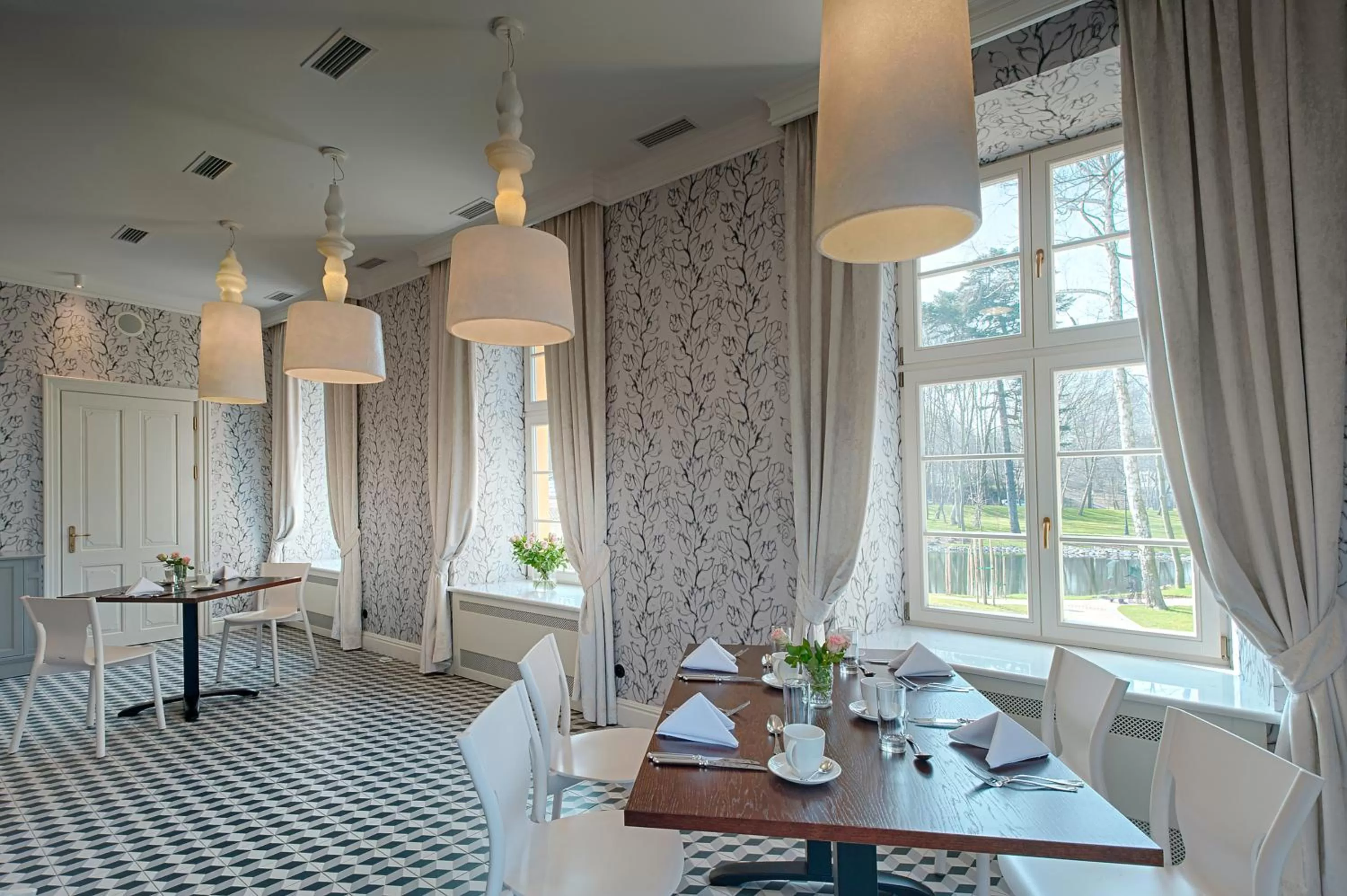 Restaurant/places to eat in Relais & Châteaux Hotel Quadrille - Adults Only