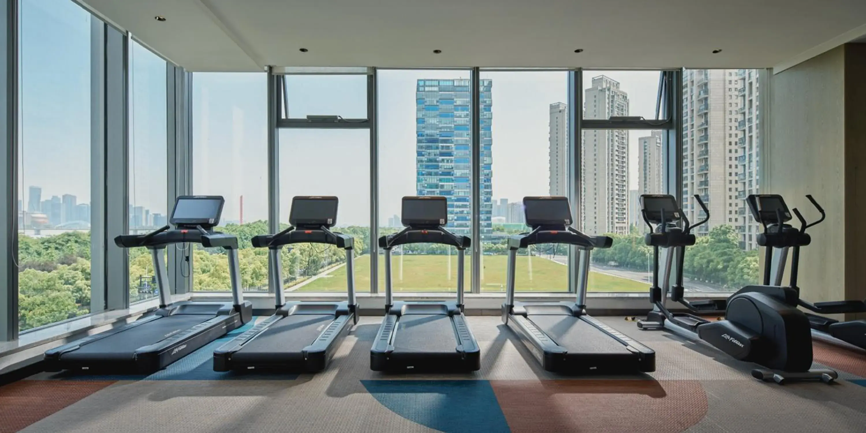 Fitness centre/facilities, Fitness Center/Facilities in Crowne Plaza Hangzhou Riverside, an IHG Hotel