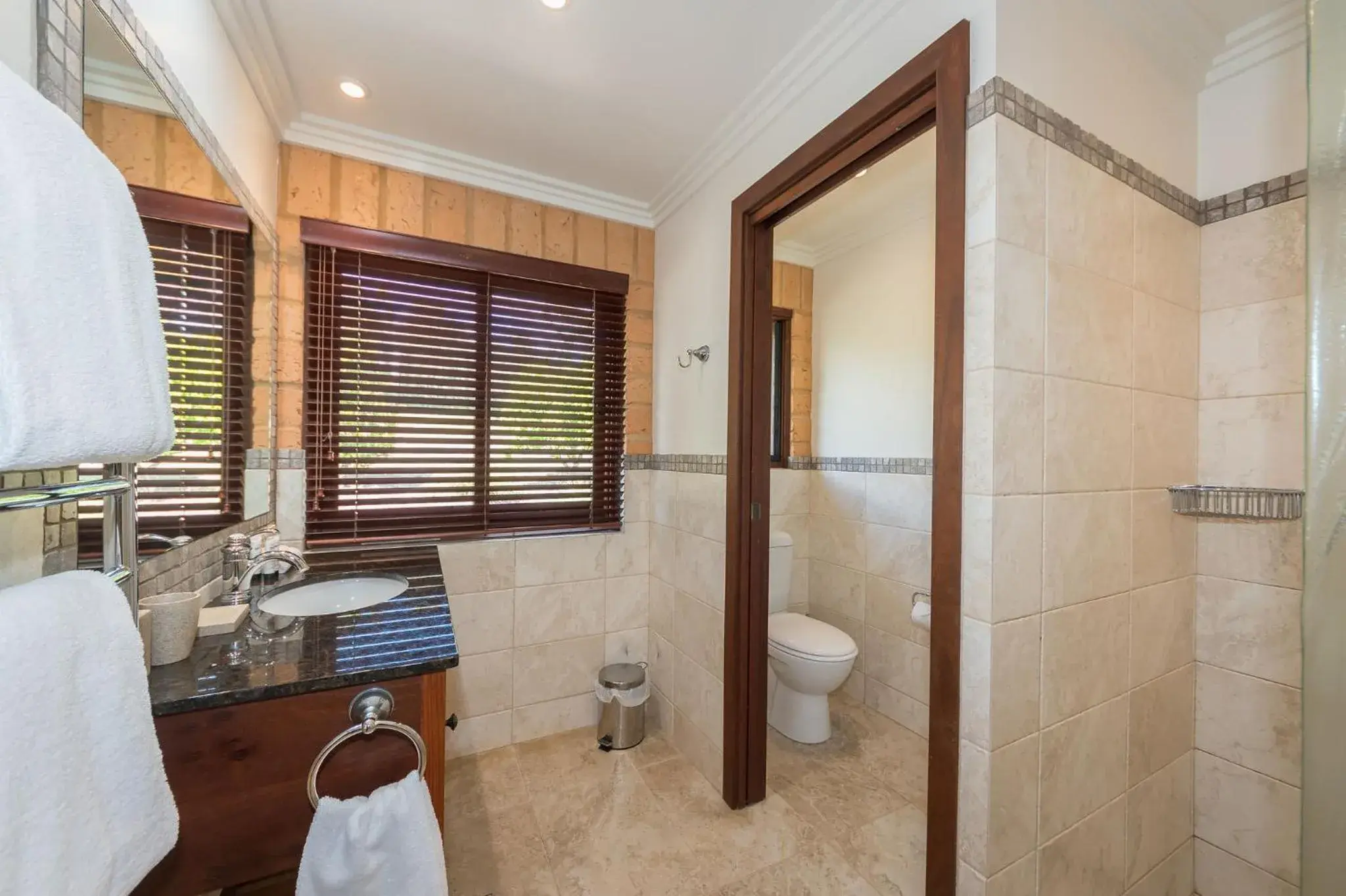 Bathroom in Clarendon Forest Retreat