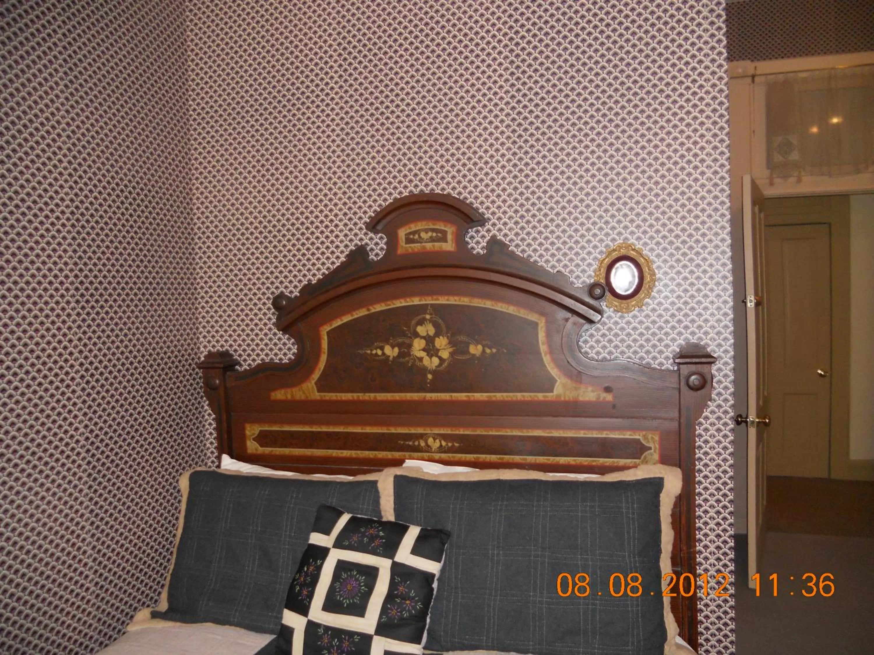 Property building in LandMark Inn at the Historic Bank of Oberlin