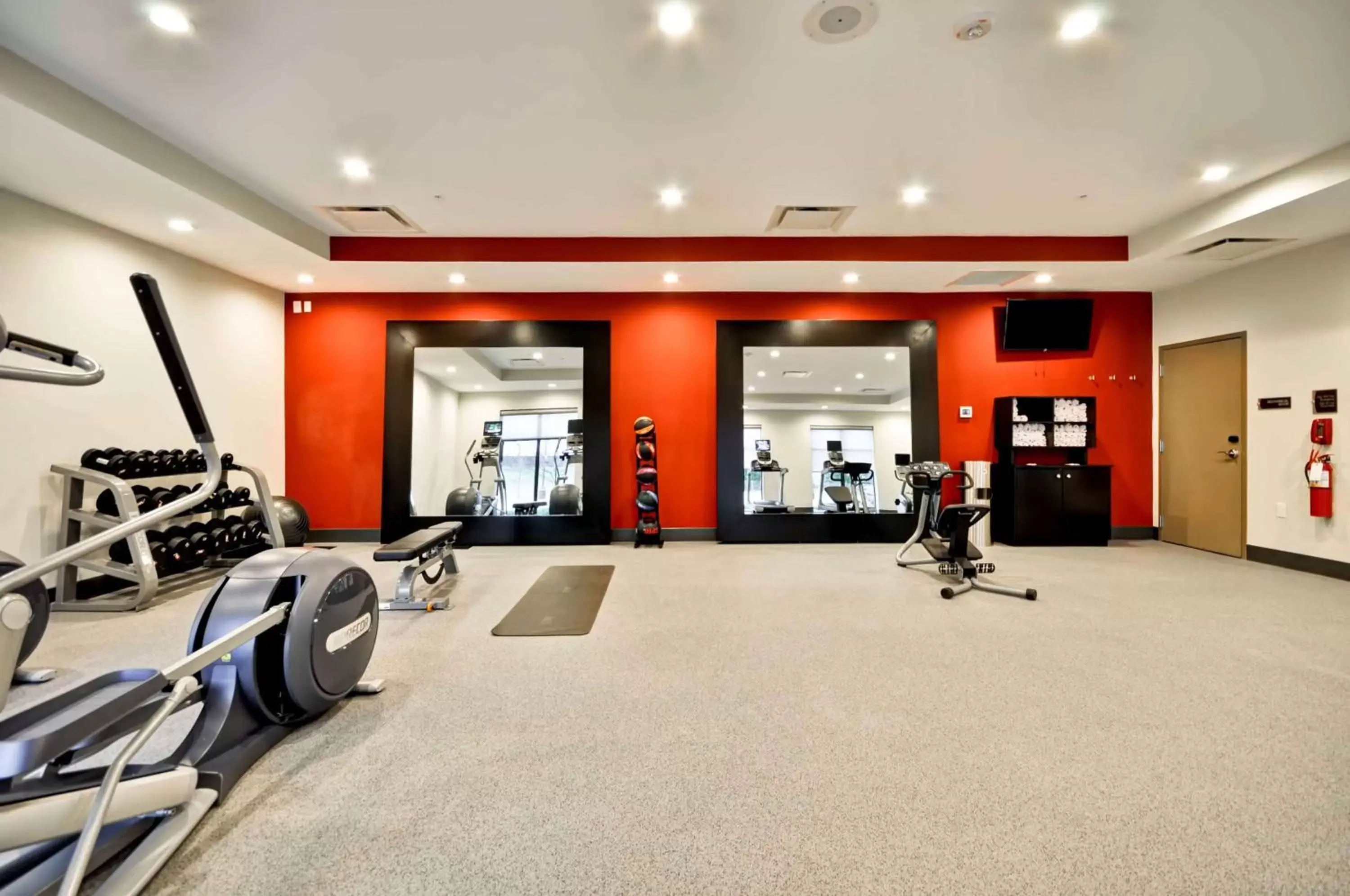 Fitness centre/facilities, Fitness Center/Facilities in Homewood Suites by Hilton Cincinnati/West Chester