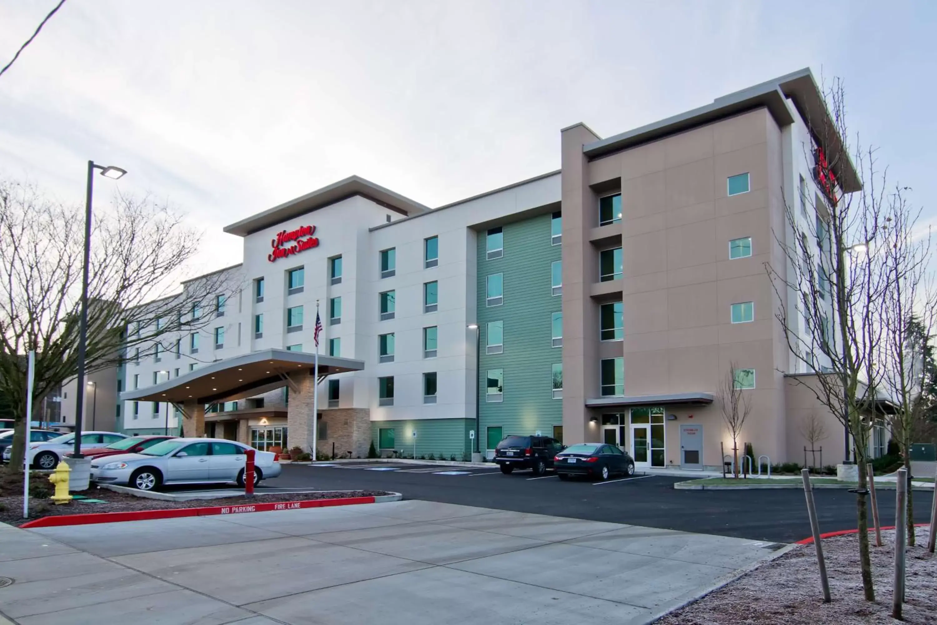 Property building in Hampton Inn & Suites Bellevue Downtown/Seattle Property building in Hampton Inn & Suites Bellevue Downtown/Seattle