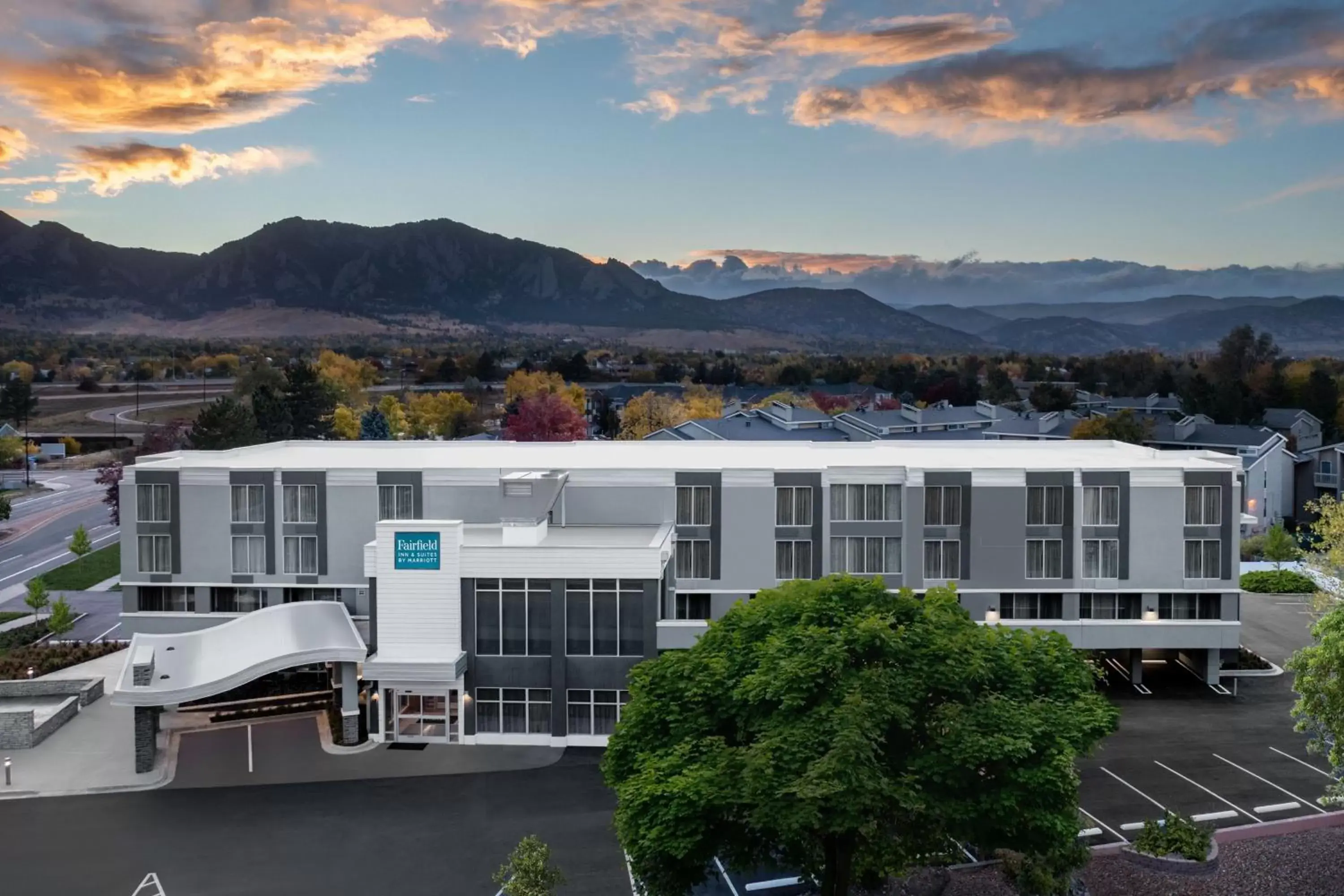 Property building, Mountain View in Fairfield Inn & Suites Boulder