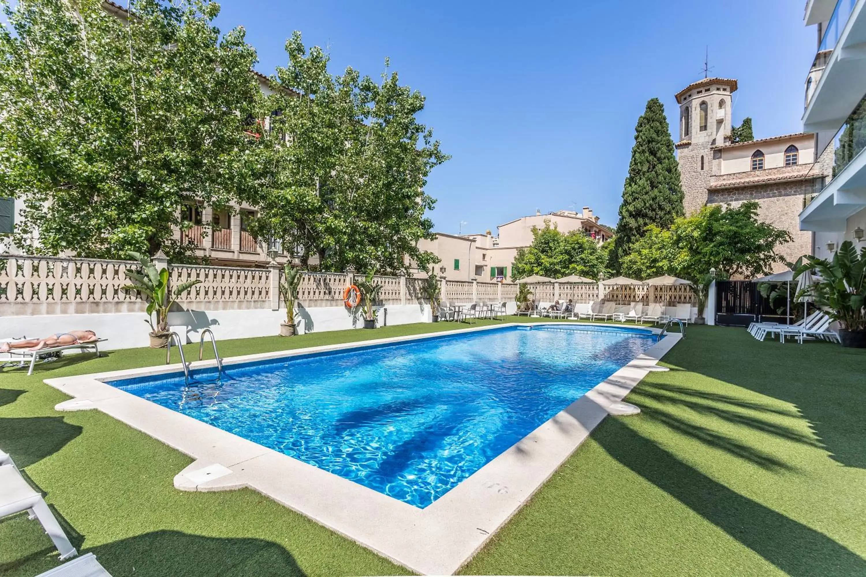 Swimming Pool in FERGUS Style Soller Beach