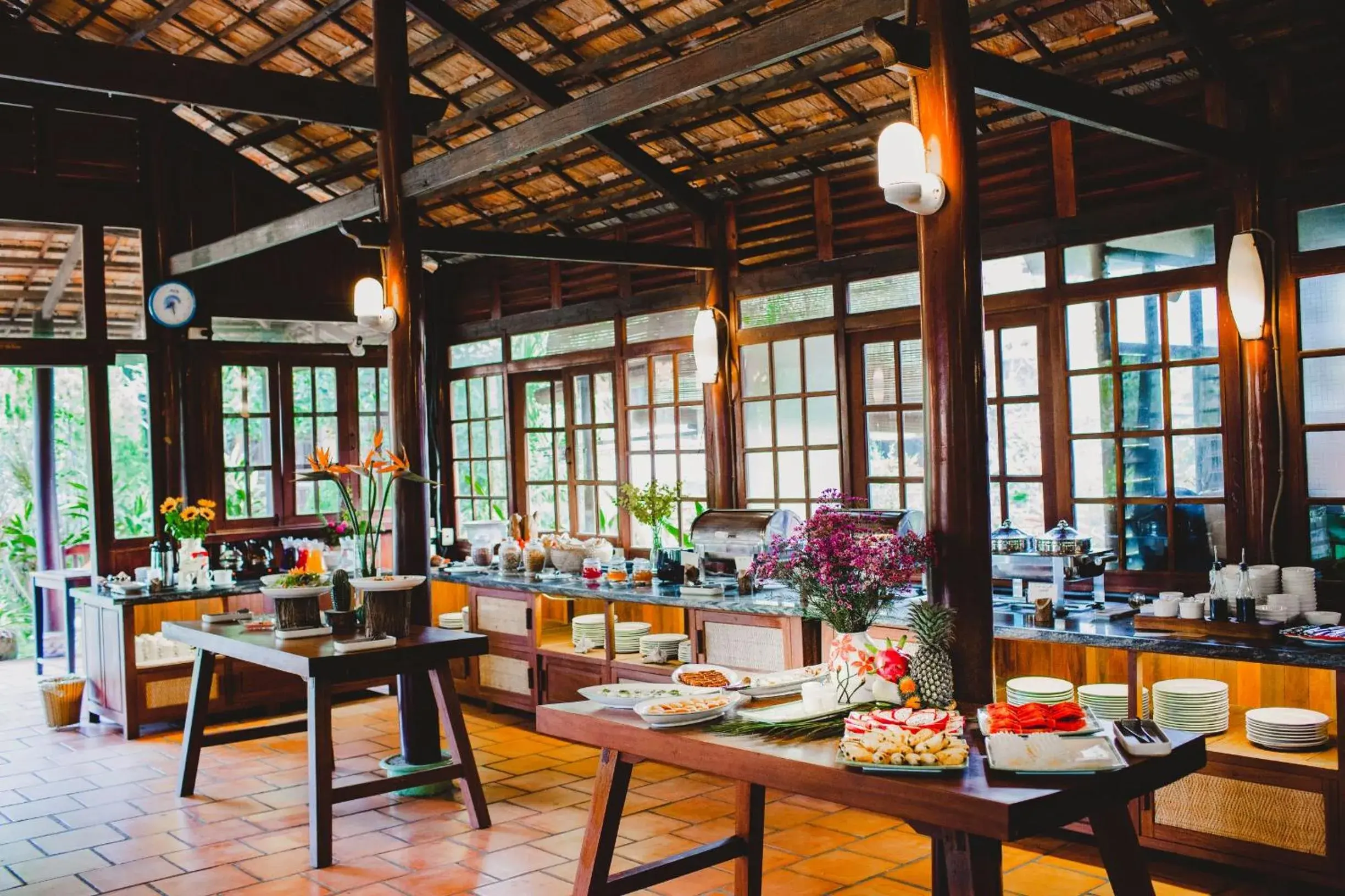 Buffet breakfast, Restaurant/Places to Eat in Thanh Kieu Beach Resort