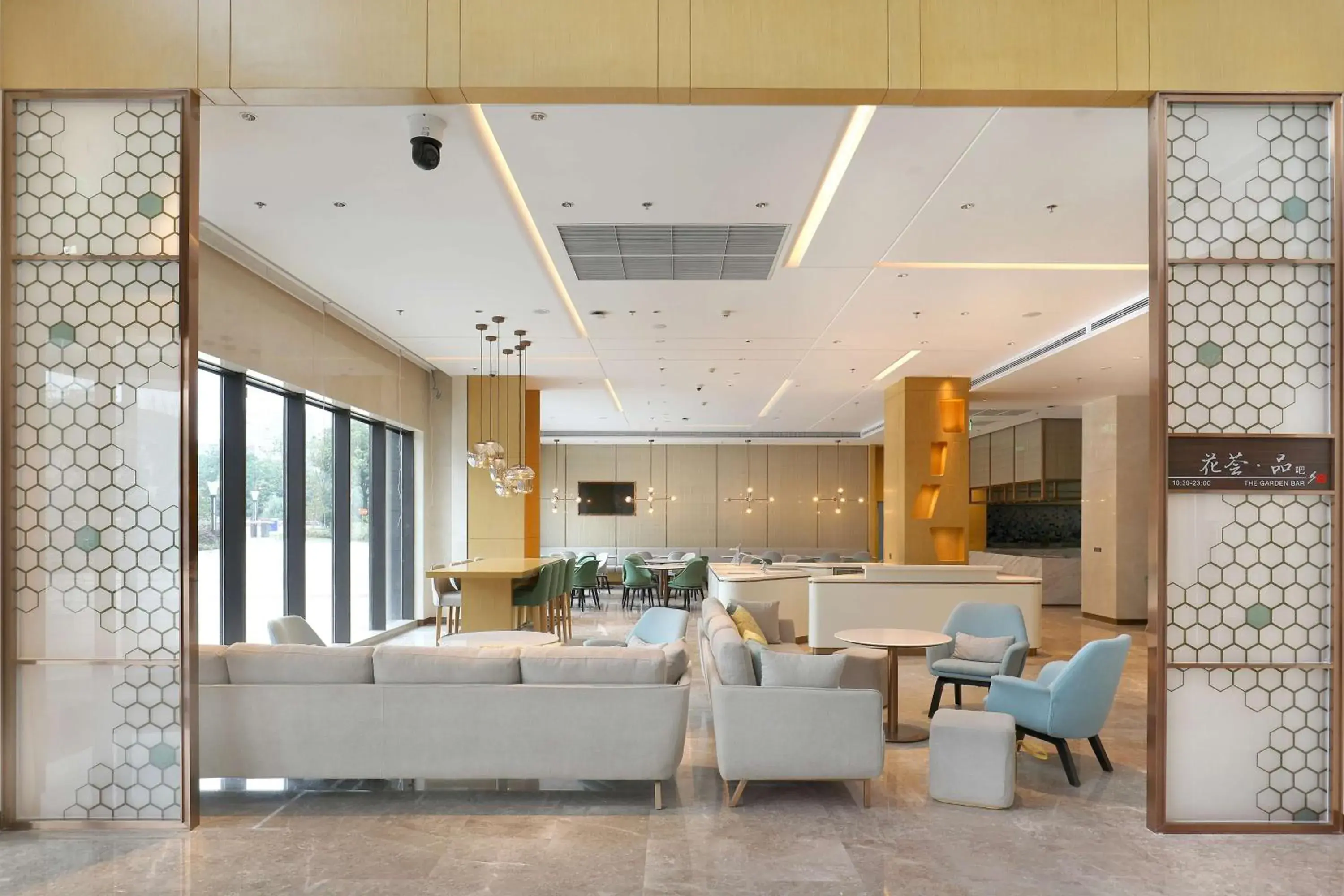 Lobby or reception in Hilton Garden Inn Changzhou Xinbei