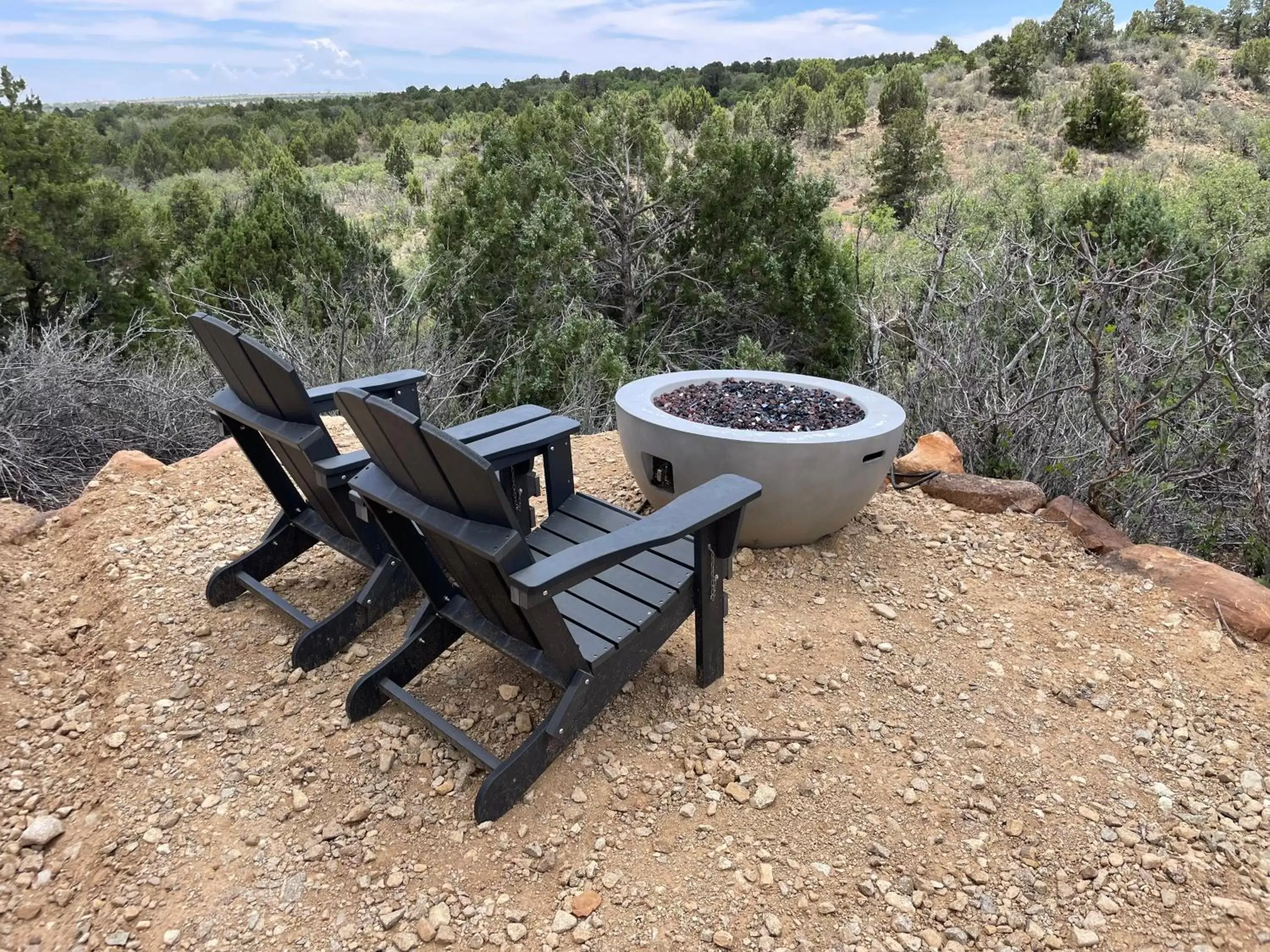 Patio in Canyon Rim Domes - A Luxury Glamping Experience!!