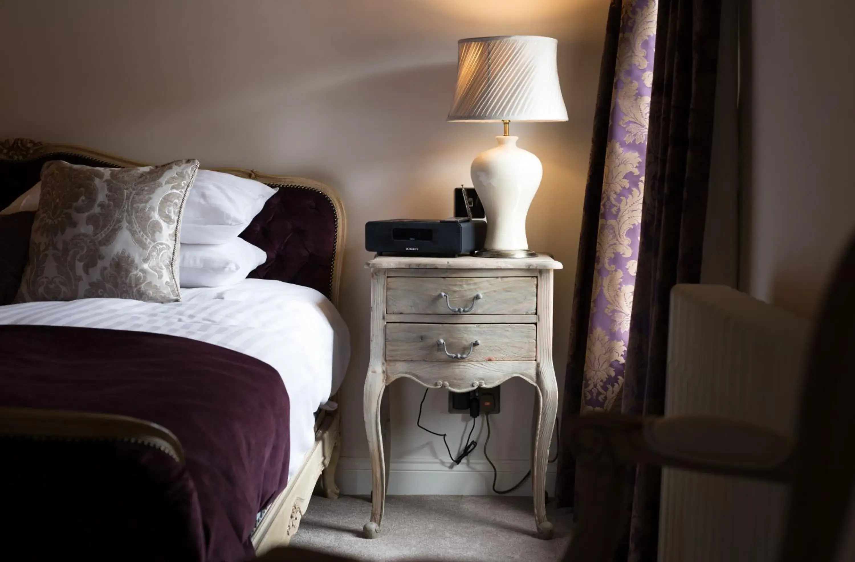 Bedroom, Bed in The White Hart Hotel