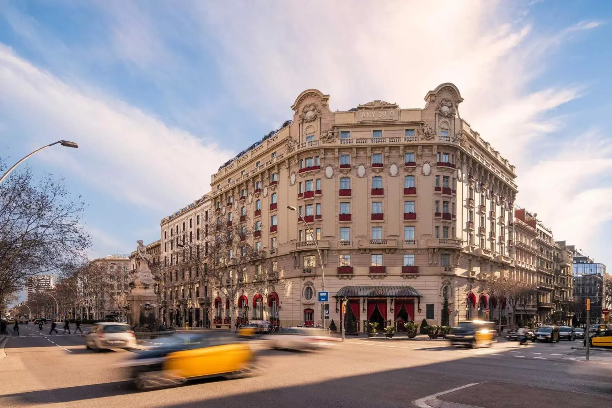 Property Building in Hotel El Palace Barcelona