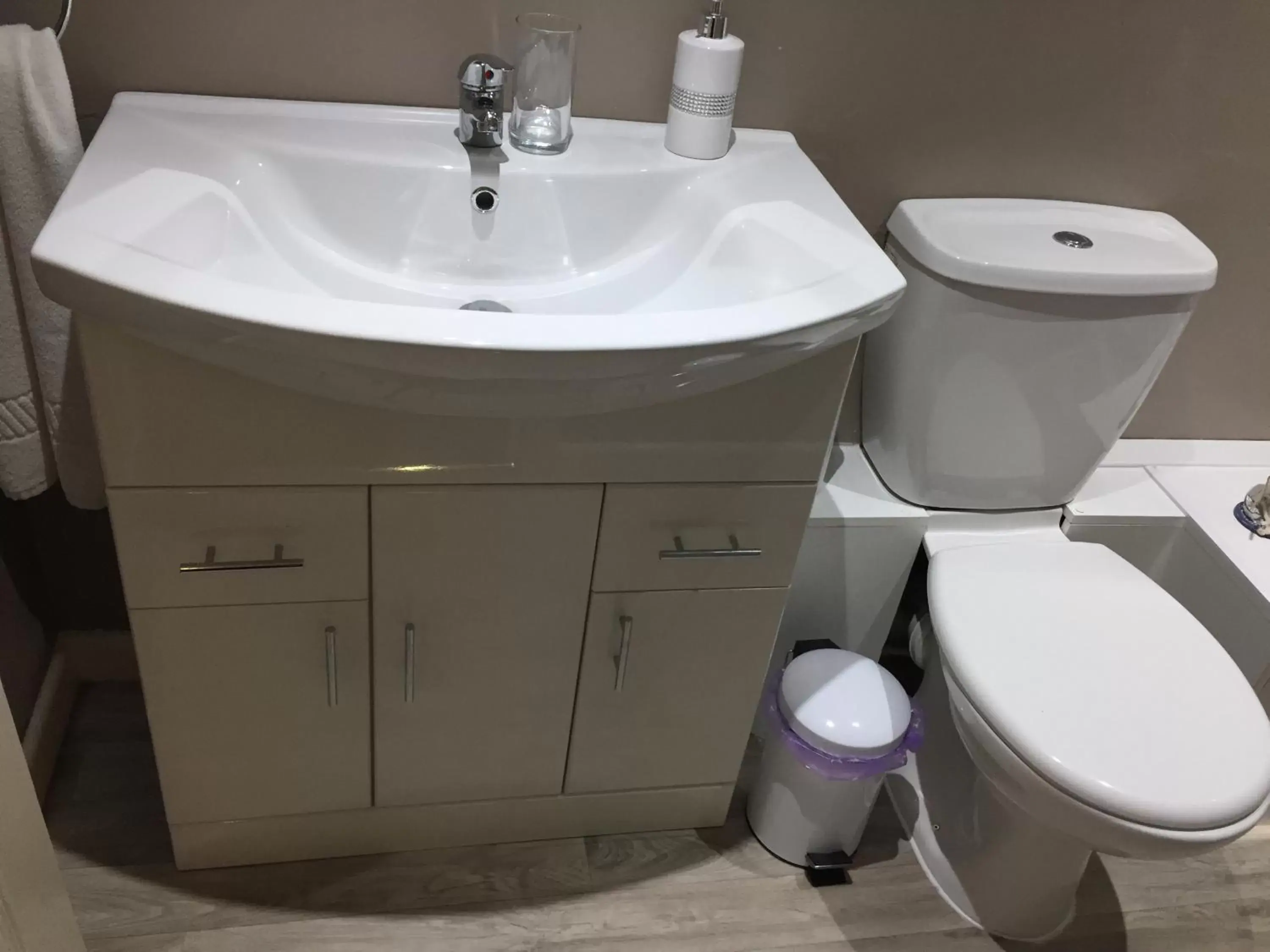 Bathroom in Lexham Hotel