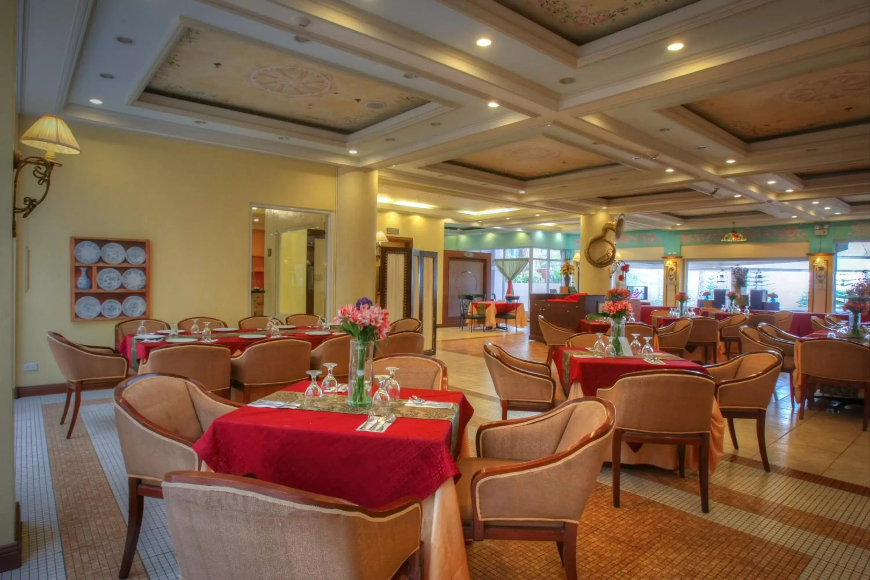 Restaurant/places to eat in Hotel Elizabeth - Baguio Restaurant/places to eat in Hotel Elizabeth - Baguio