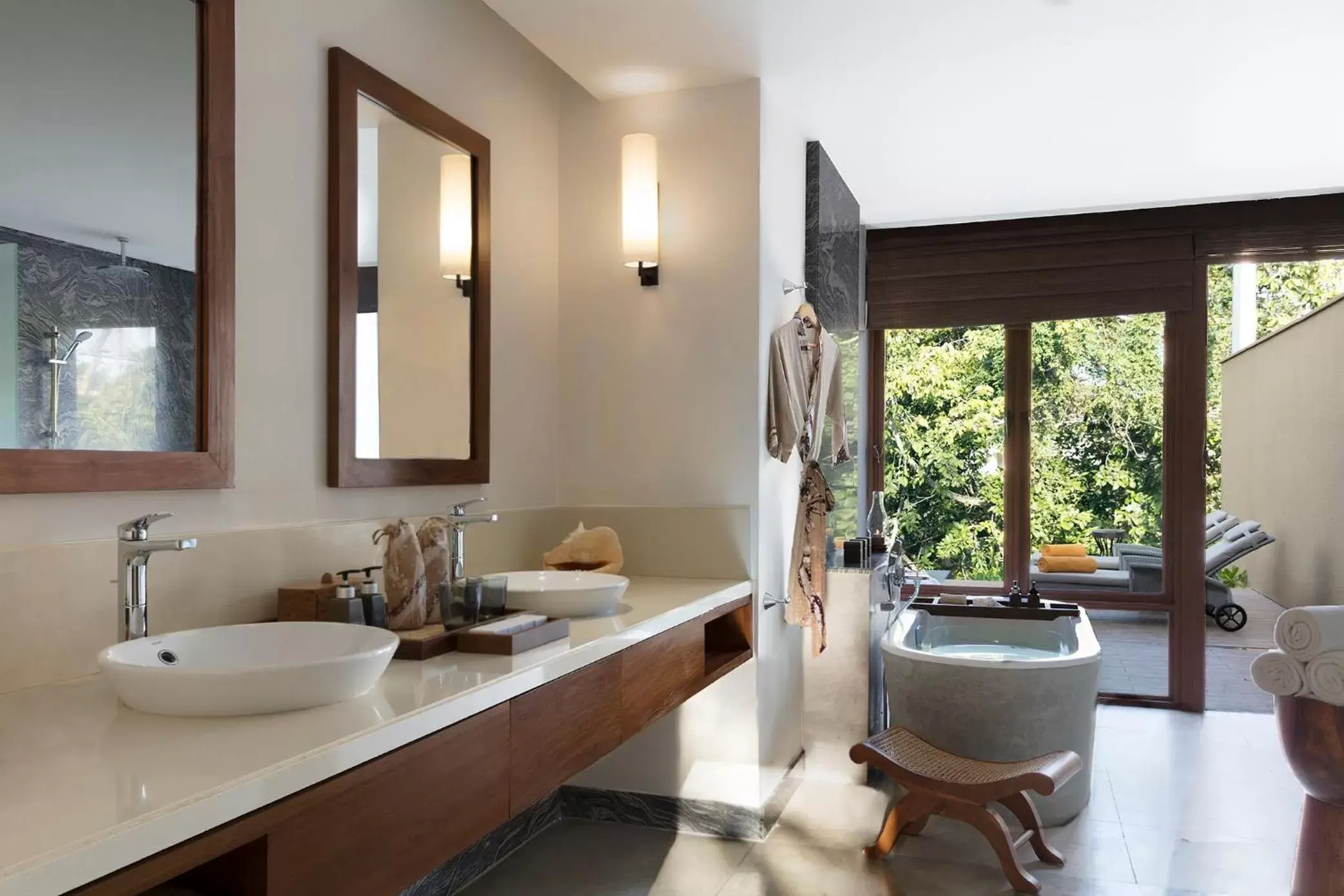Bathroom in Anantara Peace Haven Tangalle Resort