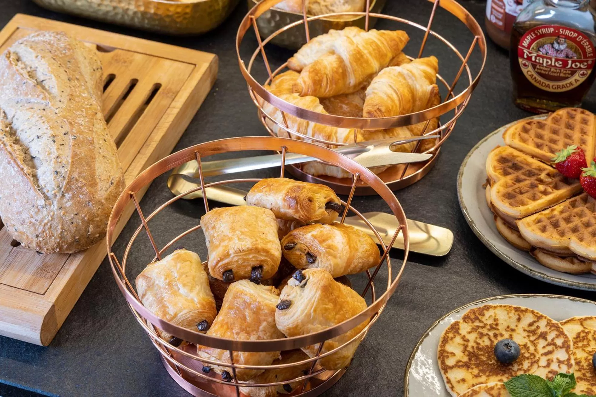 Breakfast, Food in Hotel Bloum